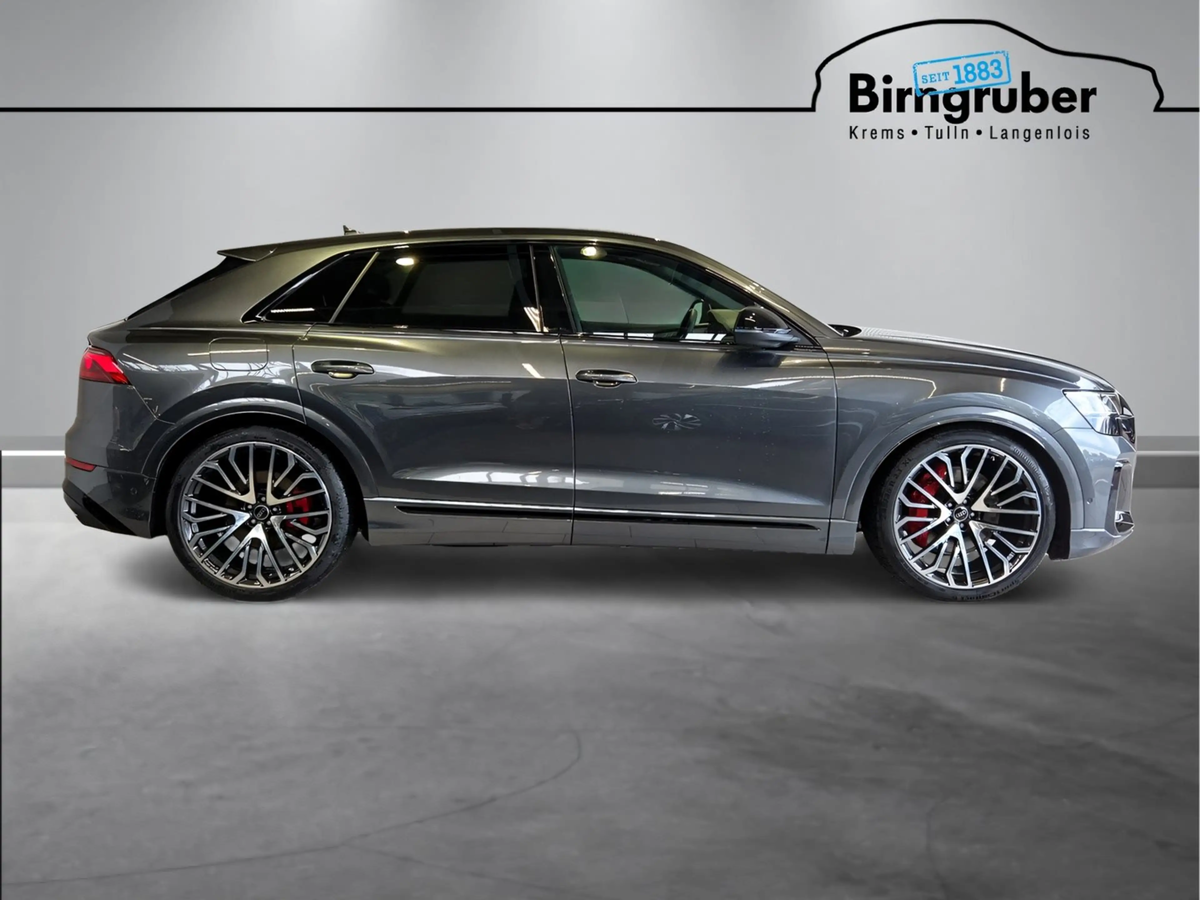 Audi SQ8 TFSI quattro — photo 3