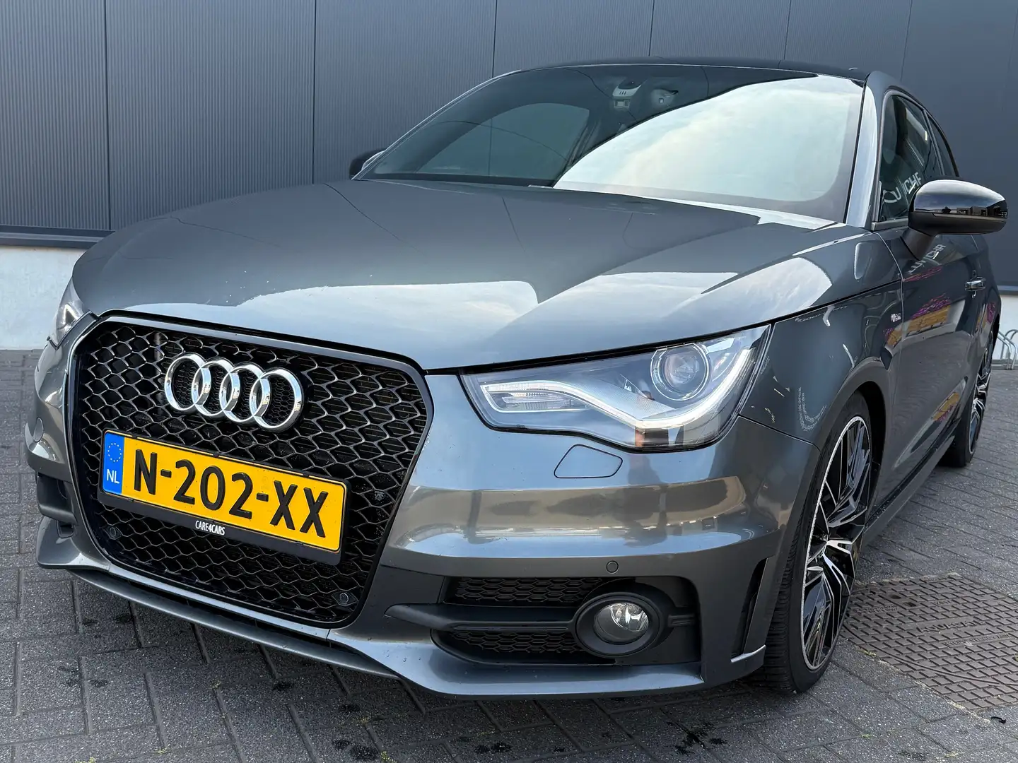 Audi A1 1.4 TFSI Amb. S-Line Zilver - 1