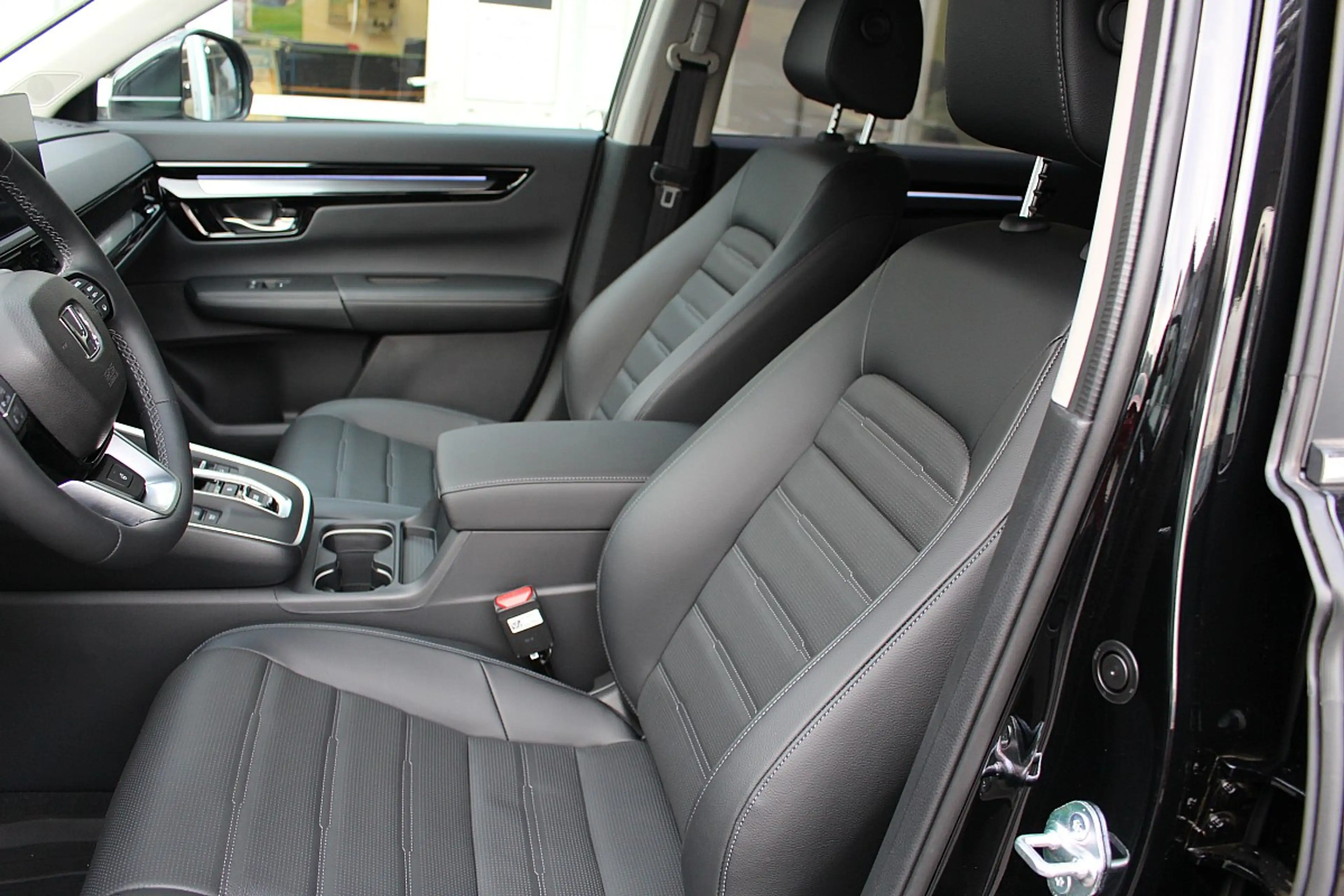 Honda CR-V 2,0 i-MMD e:HEV Elegance AWD Aut. — photo 11
