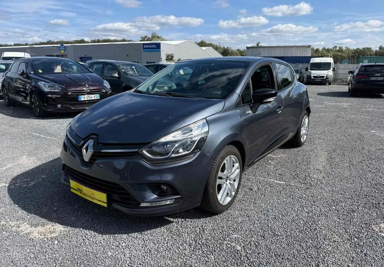 Renault Clio Citadine 3 portes — photo 2