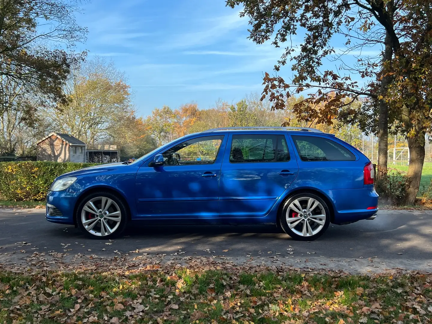 Skoda Octavia Combi 2.0 TFSI VRS | Cruise + Clima + Navi Azul - 2