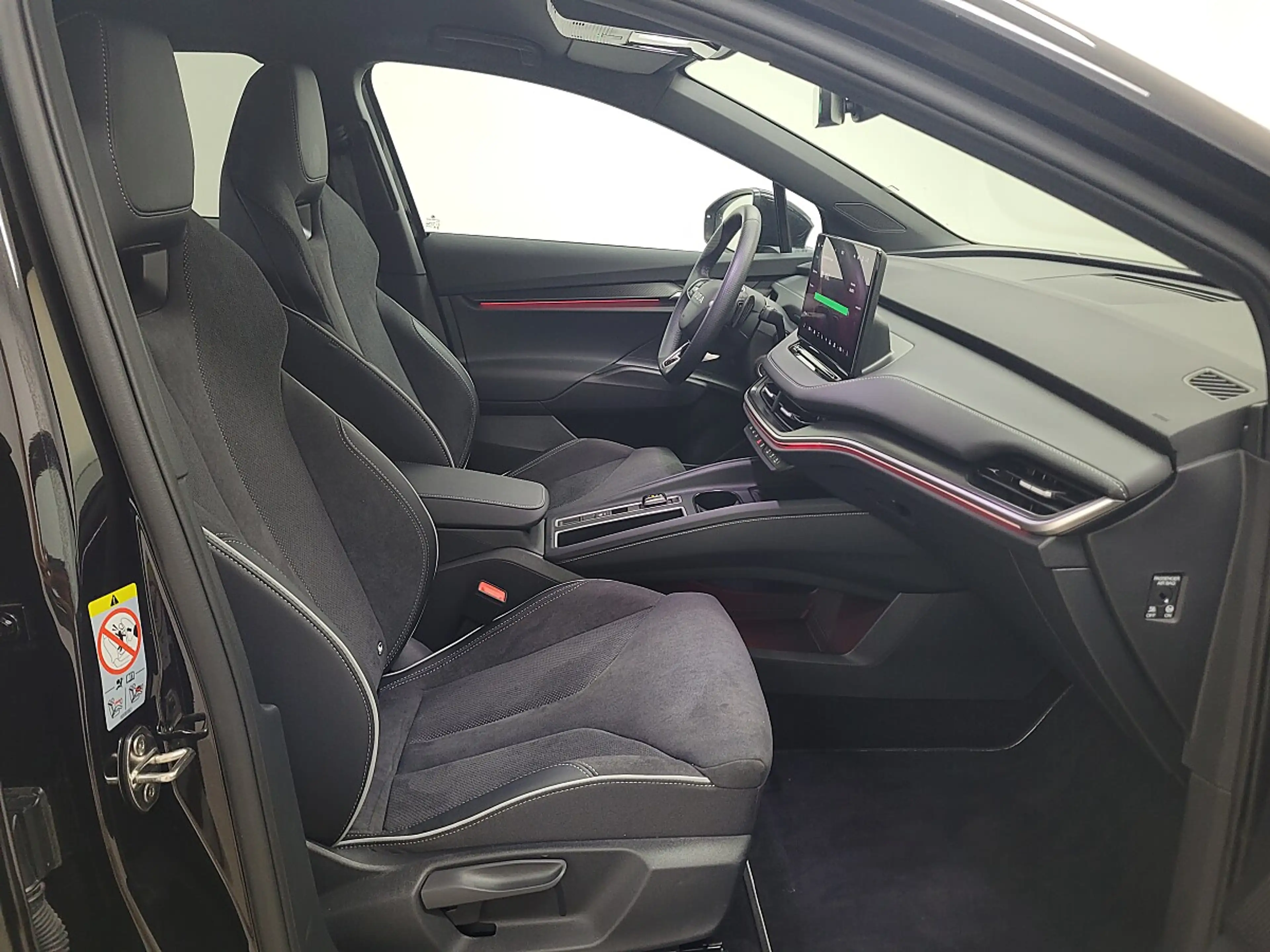 Skoda Elroq 85/ 82kWh Sportline AHK, Matrix-LED, Wärmep, ne... — photo 19