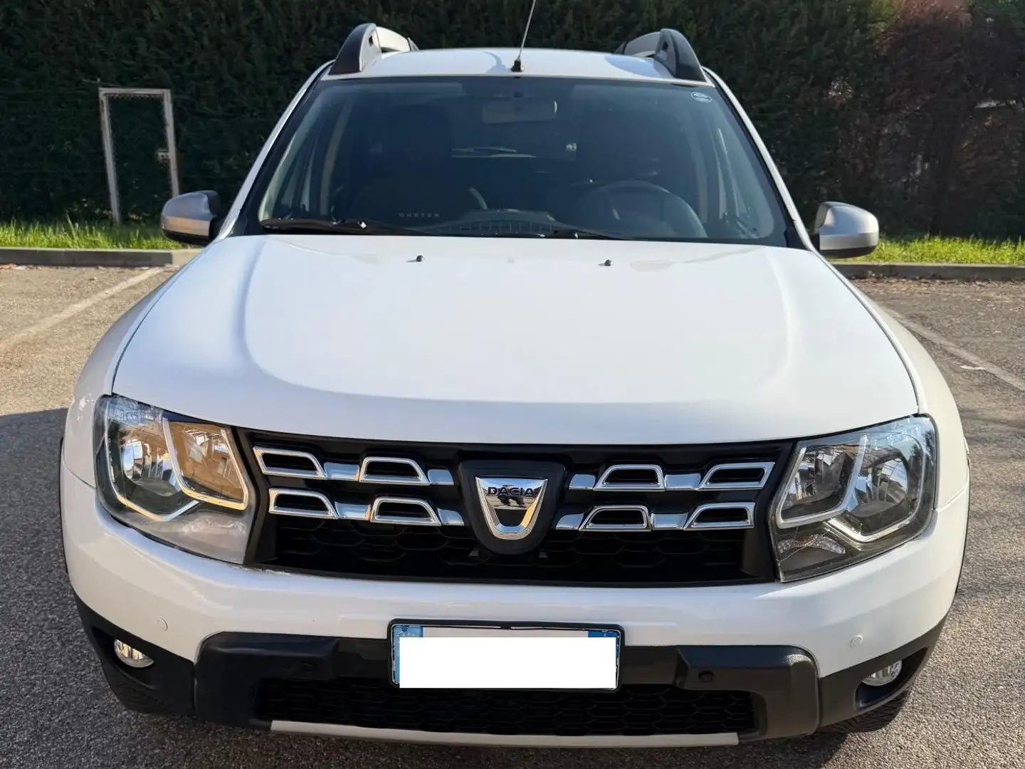 Dacia Duster 1.6 GPL - NEOP. - NAV. - 12 MESI DI GARANZIA - Bianco - 1