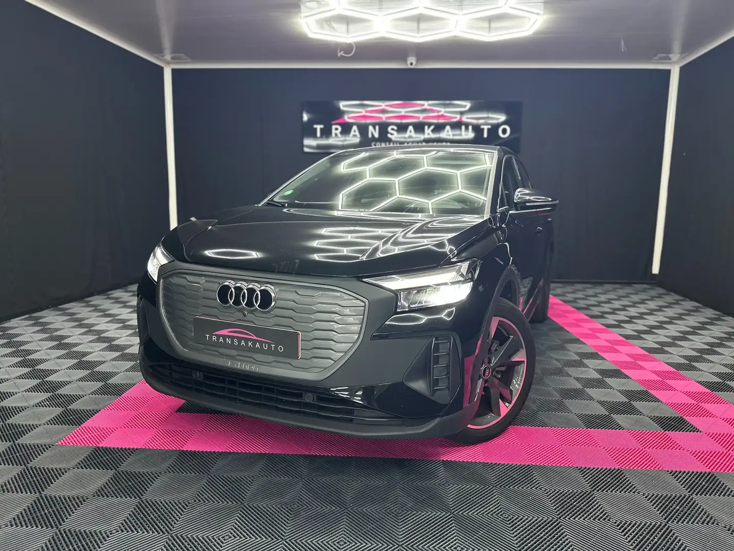 Audi Q4 e-tron Q4 e-Tron 55 kWh 35 Attraction Noir - 1