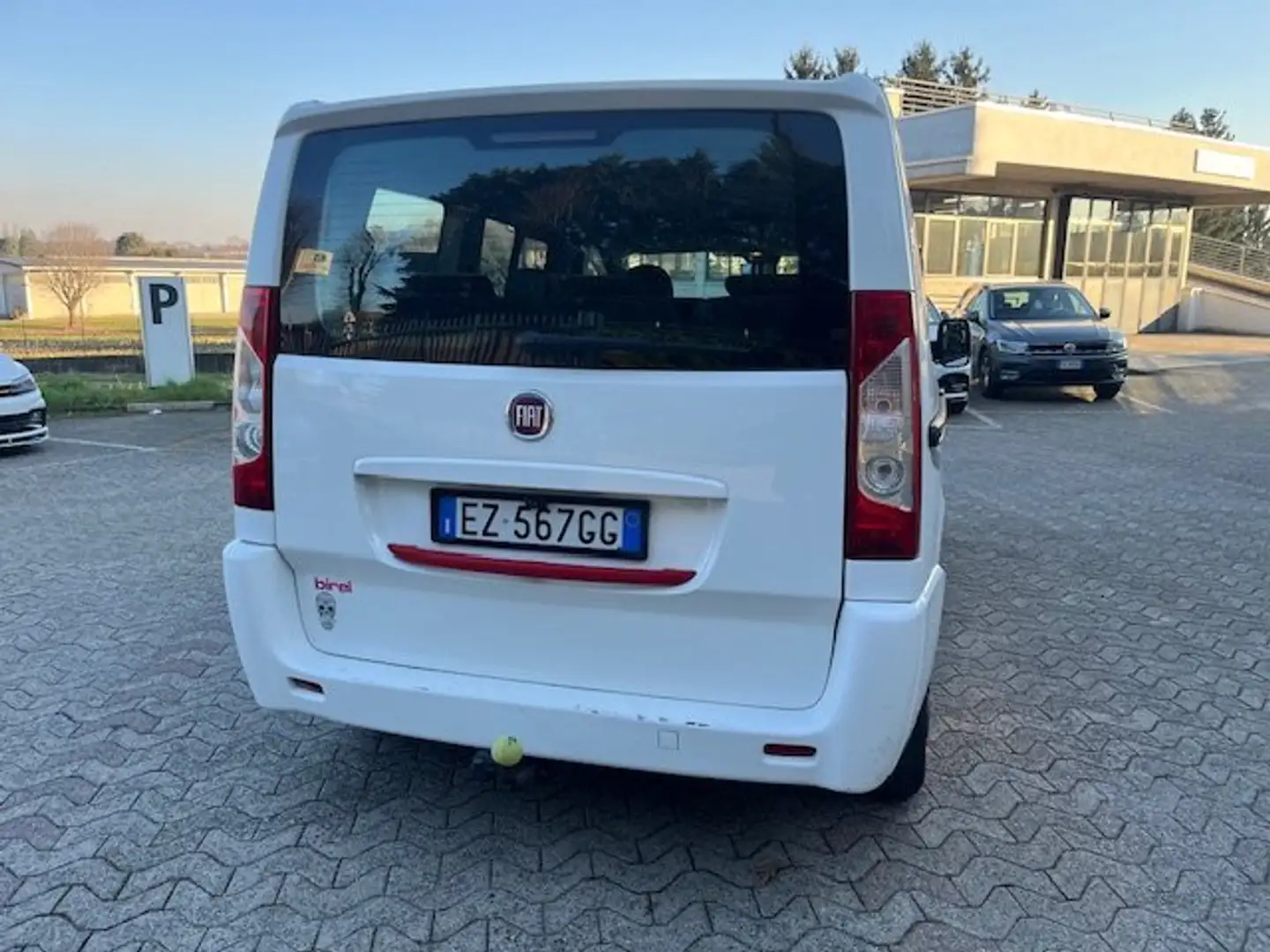 Fiat Scudo 2.0 mjt Panorama 8 posti "con Gancio traino" Blanc - 2