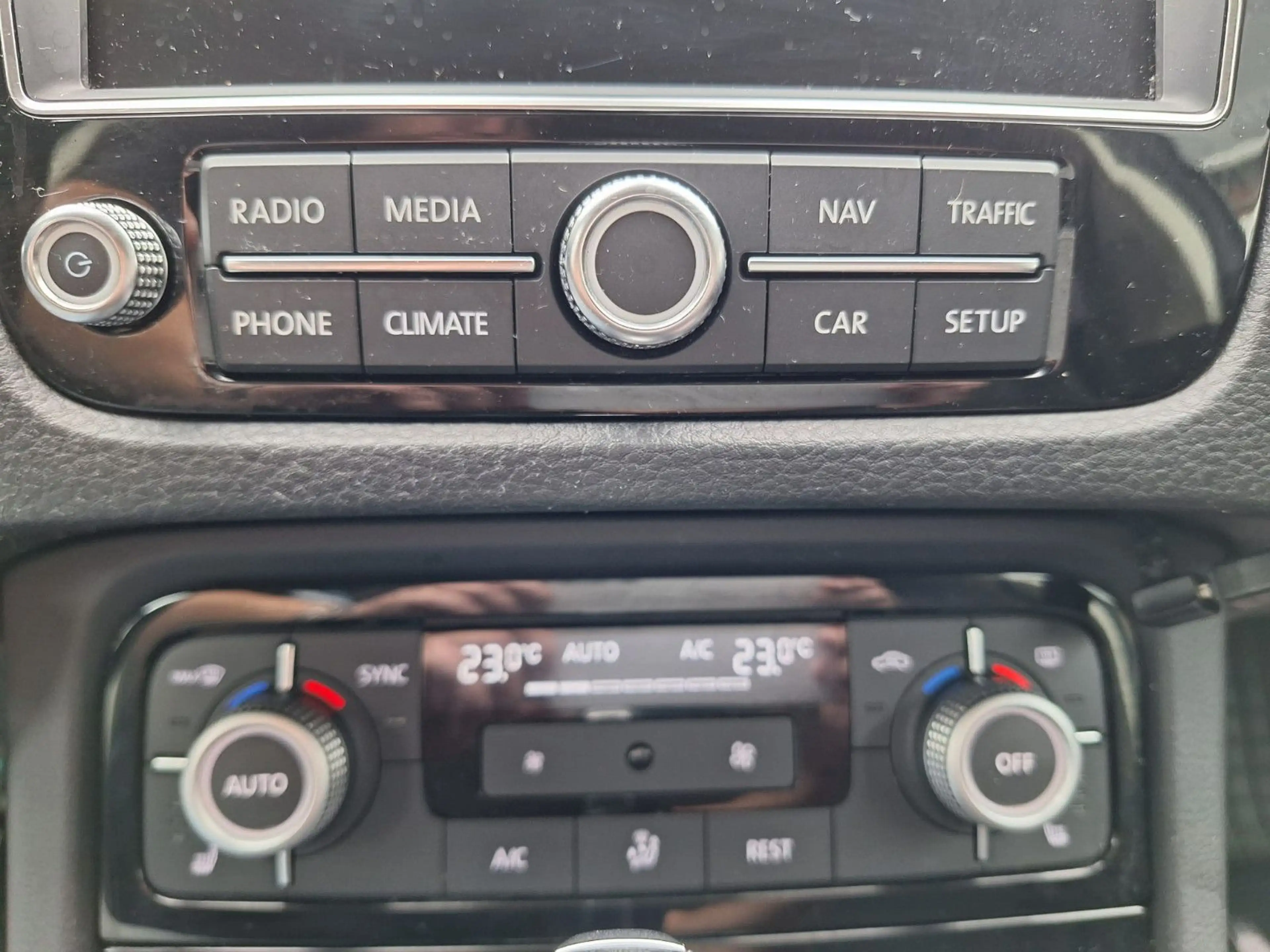 Volkswagen Touareg V6*Terrain*4Motion*1.Hand*Klima*Luft*AHK — photo 13
