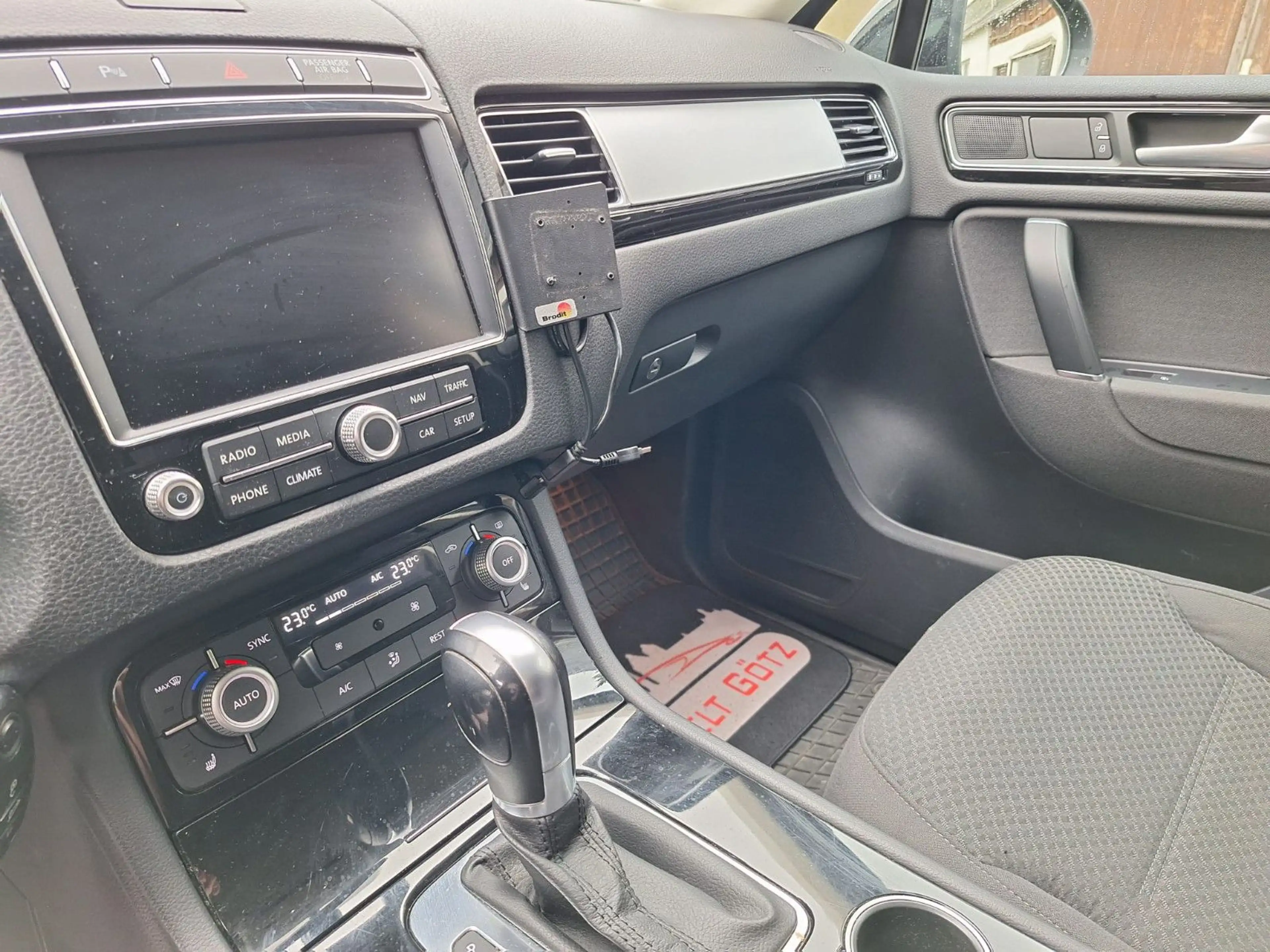 Volkswagen Touareg V6*Terrain*4Motion*1.Hand*Klima*Luft*AHK — photo 11