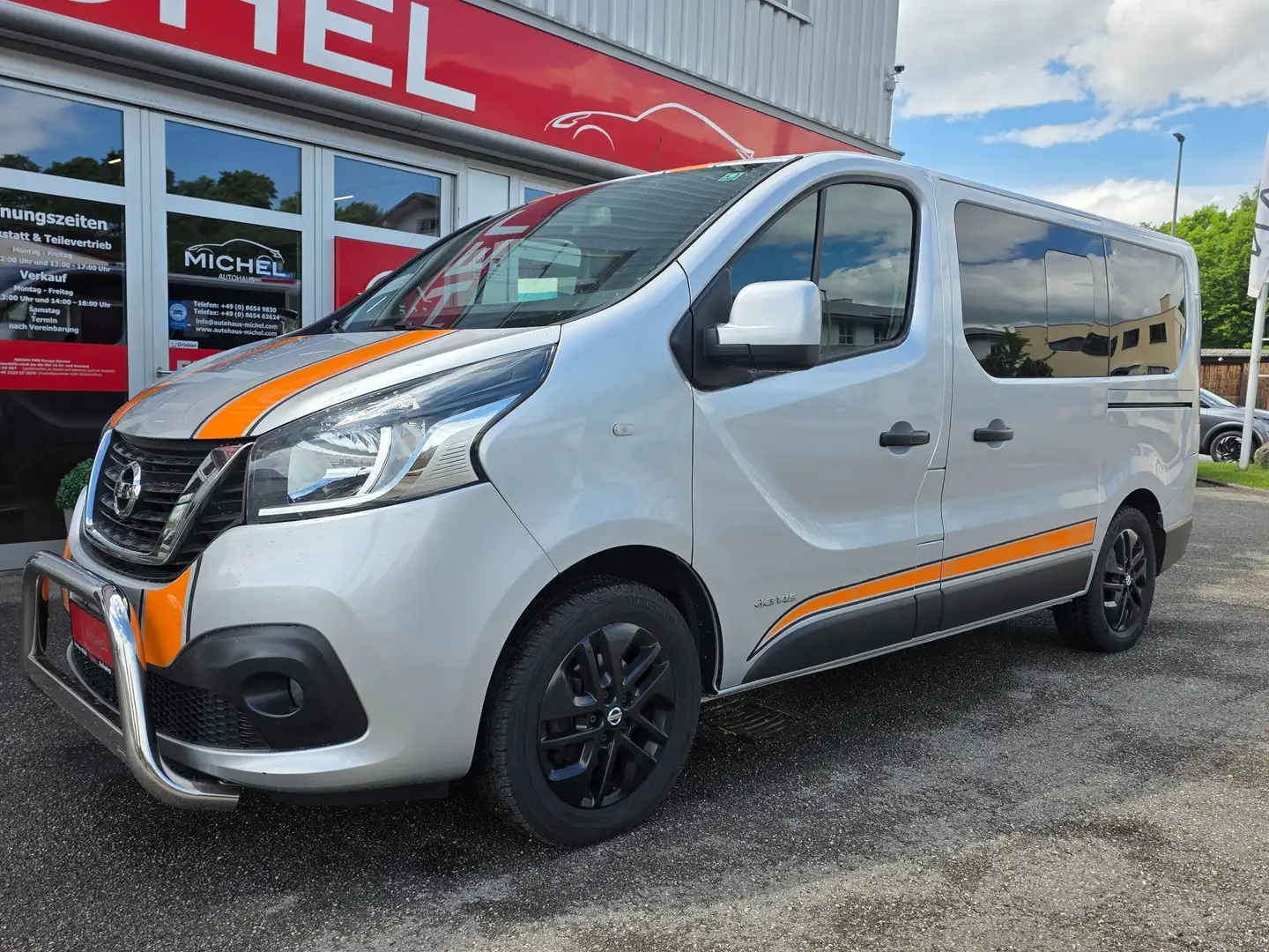 Nissan NV300 L1H1 2,7t PREMIUM Grau - 2