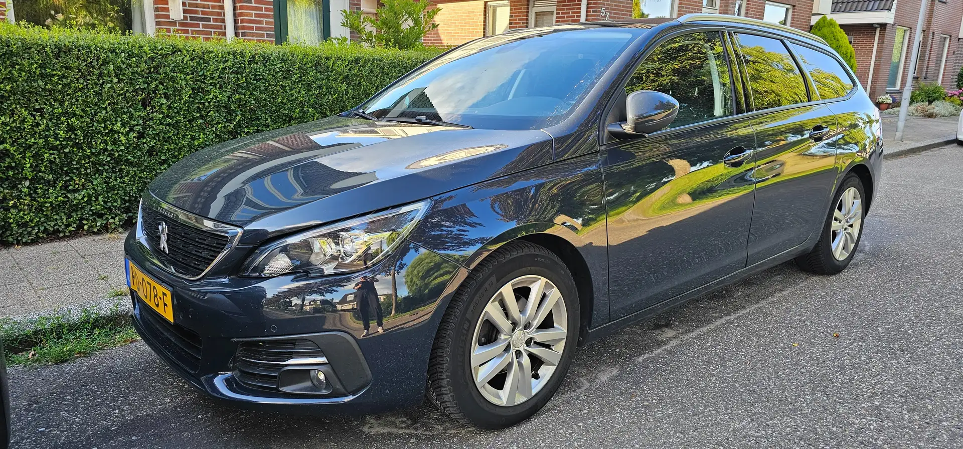 Peugeot 308 308 1.2 PureT.Blue L. Ex Grijs - 2