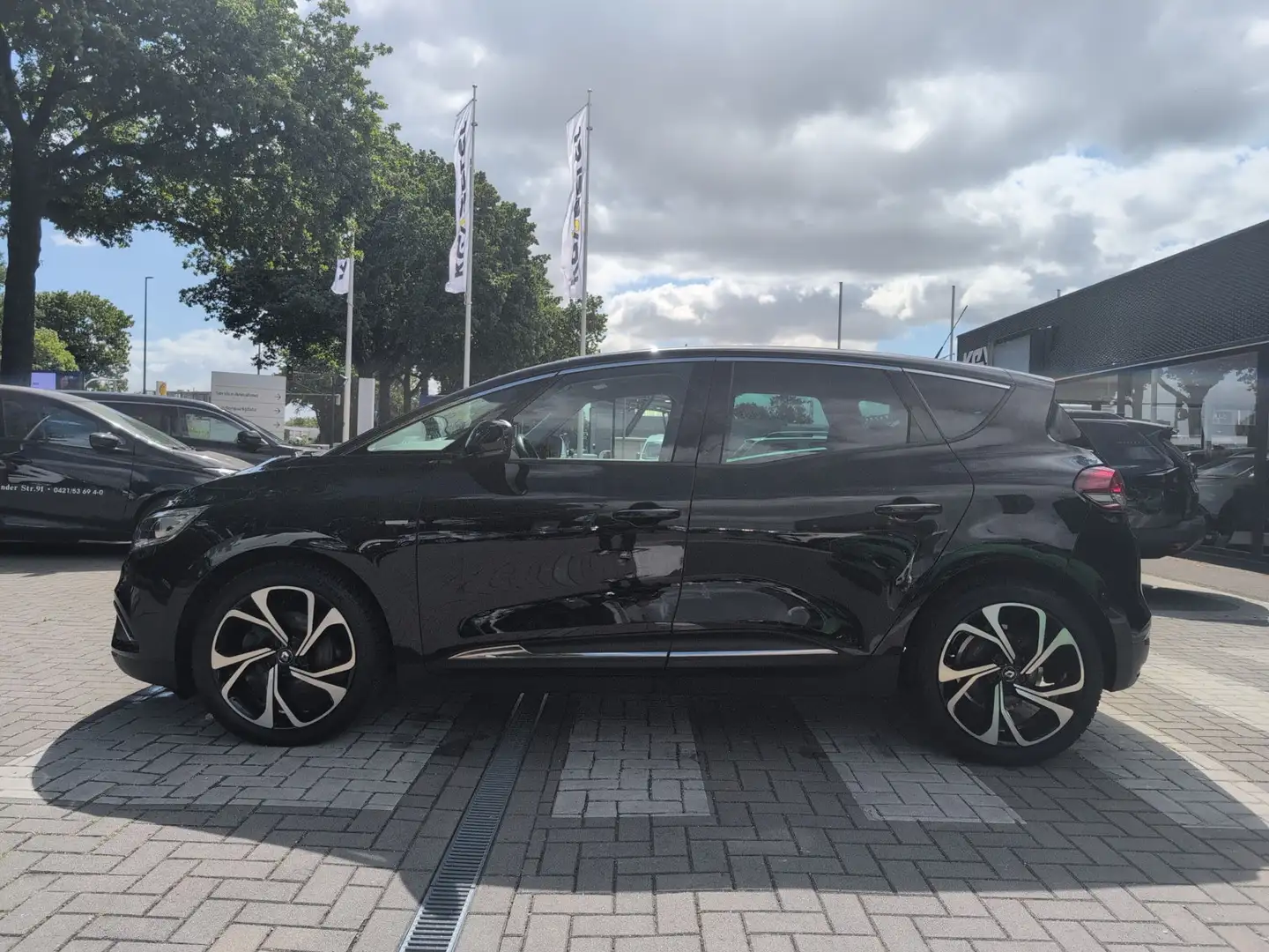 Renault Scenic IV 1.3 TCe 140 BOSE-Edition Schwarz - 2