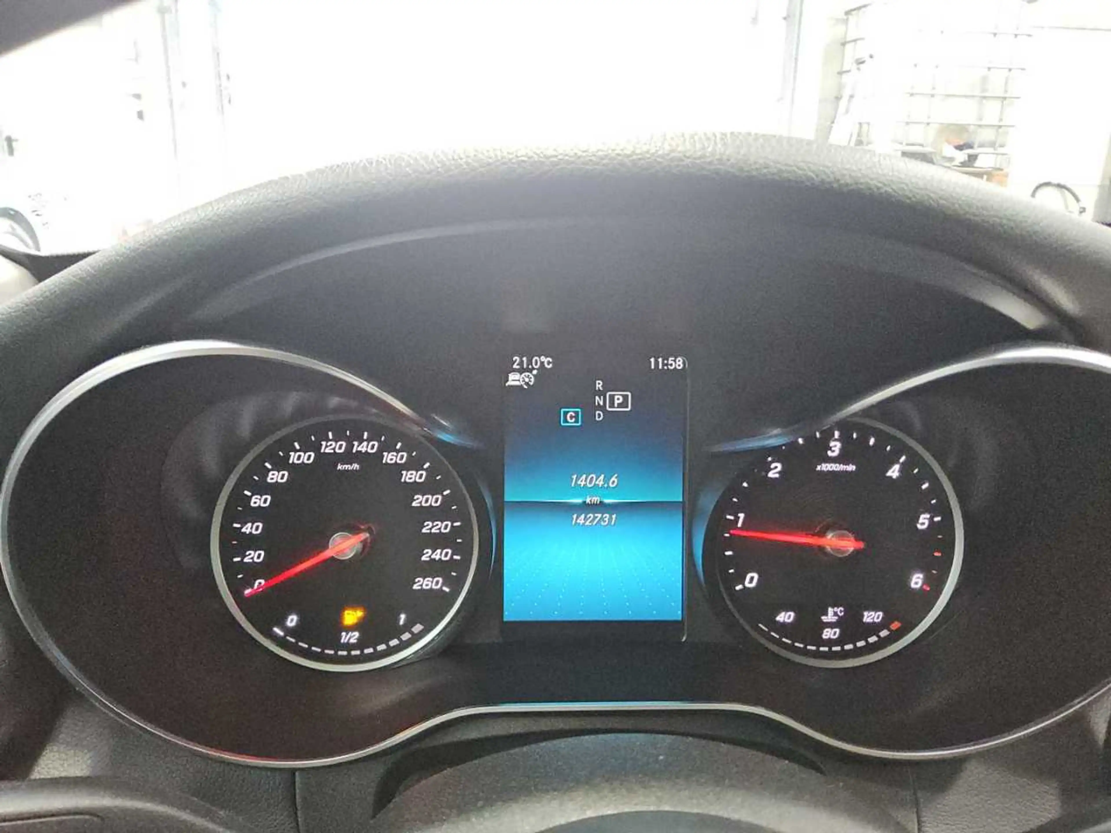 Mercedes-Benz C 300 RADIO TEMPO MFL AHK ACC NAVI KLIMAAUT EL.SITZE — photo 8