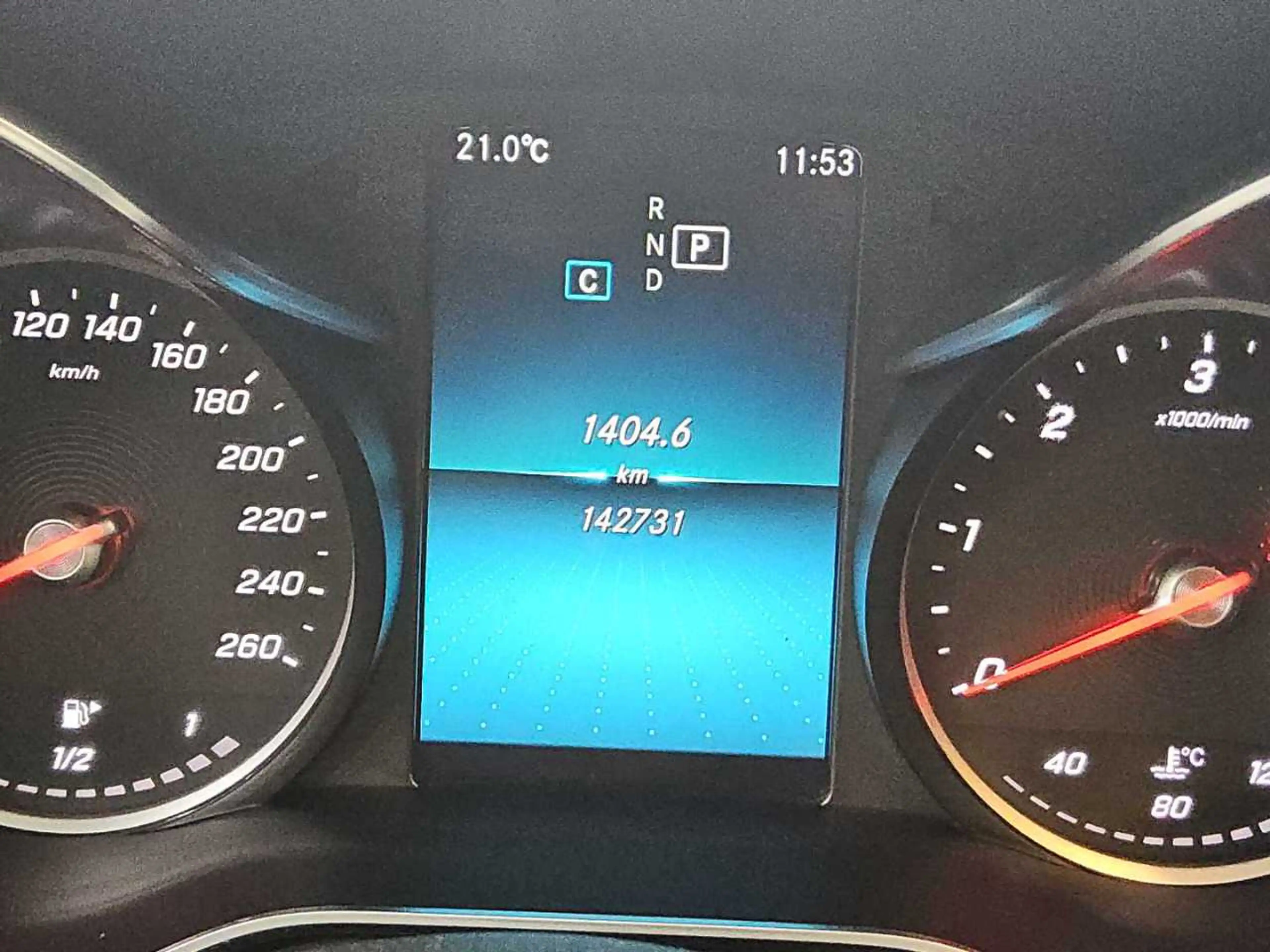 Mercedes-Benz C 300 RADIO TEMPO MFL AHK ACC NAVI KLIMAAUT EL.SITZE — photo 9