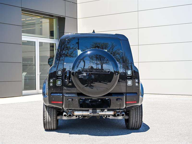 2026 Land Rover Defender 110 P500 X-Dynamic SE alt 5