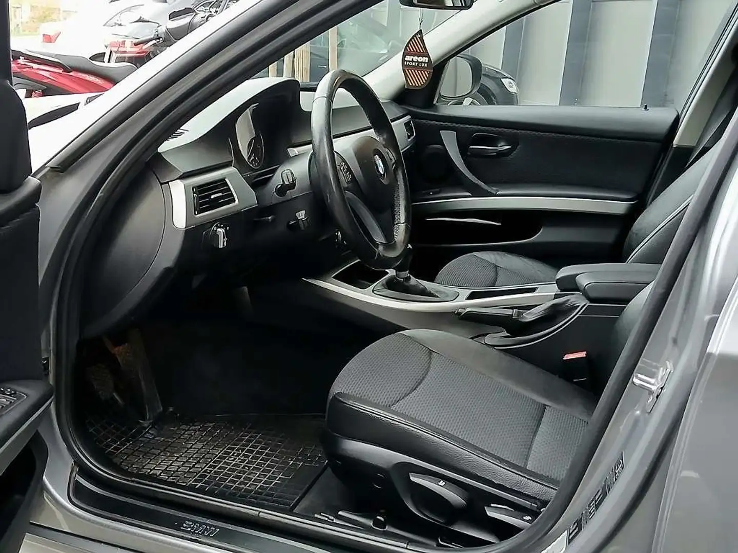 BMW 318 318d DPF Touring Edition Lifestyle - 2