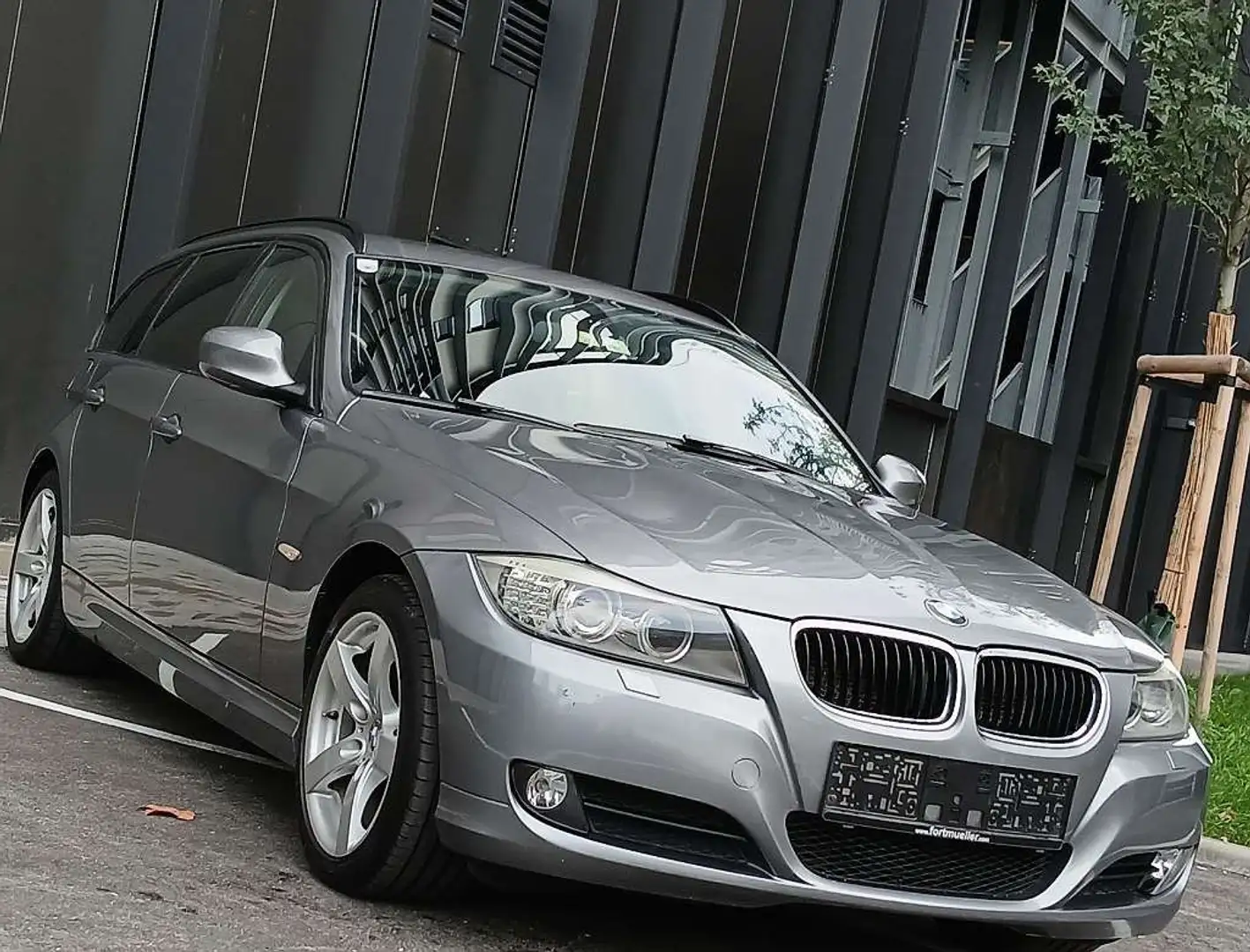 BMW 318 318d DPF Touring Edition Lifestyle - 1