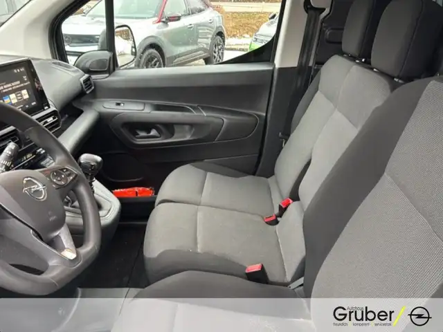 Opel Combo view 10