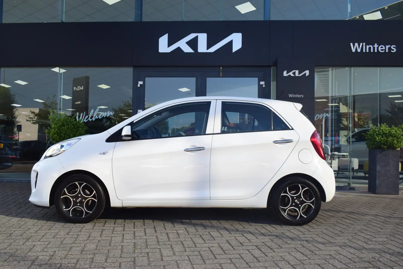Kia Picanto 1.0 CVVT DynamicLine | Cruise Control | Bluetooth Wit - 2