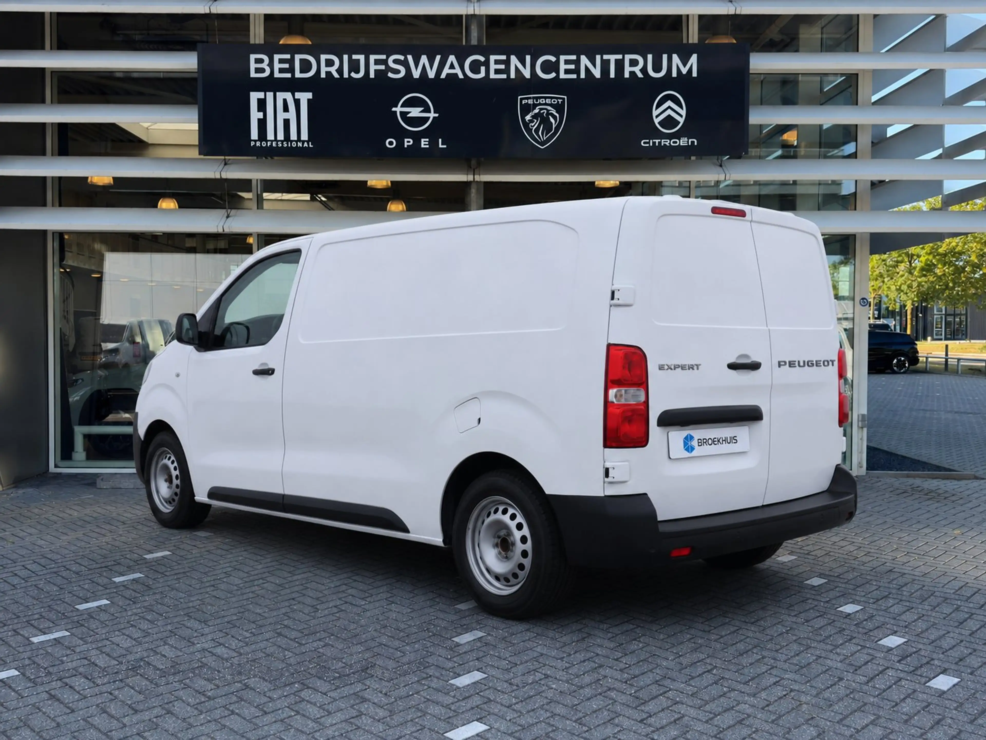 Peugeot e-Expert EV L3 75 kWh | Achteruitrijcamera | Cruise control — photo 2