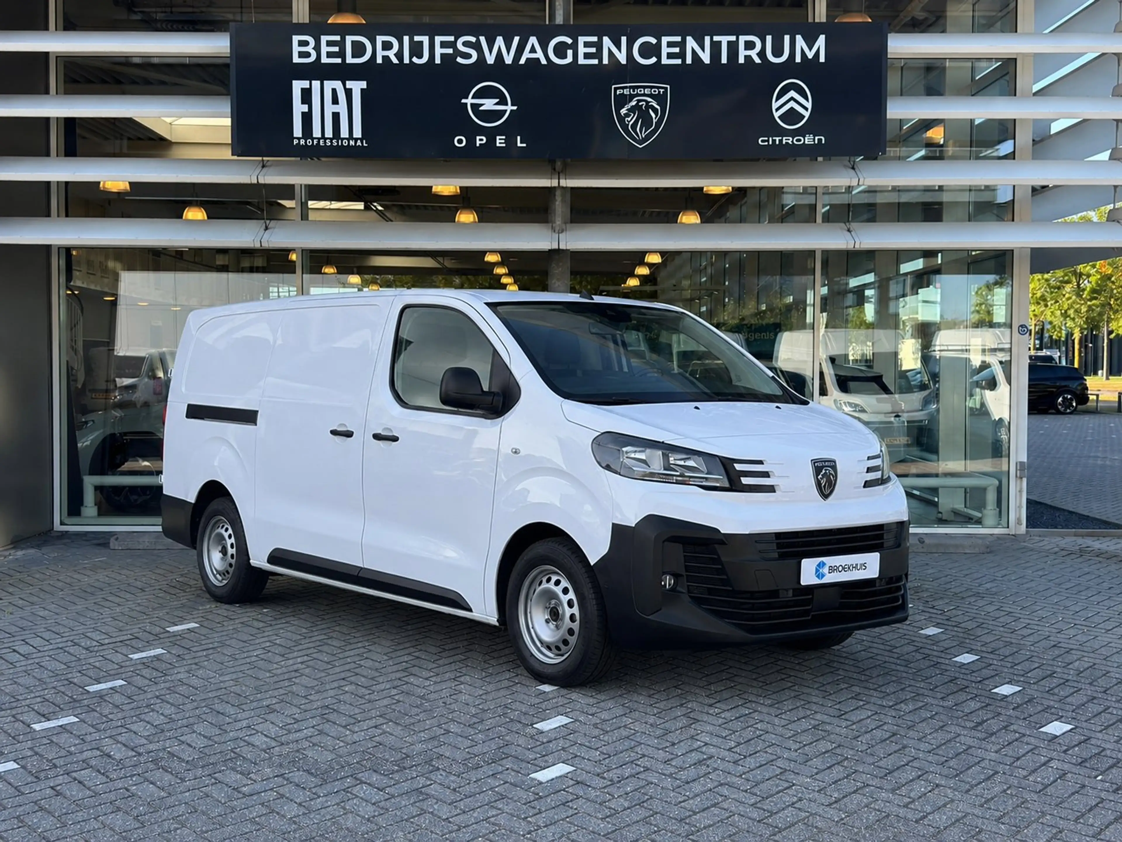Peugeot e-Expert EV L3 75 kWh | Achteruitrijcamera | Cruise control — photo 5