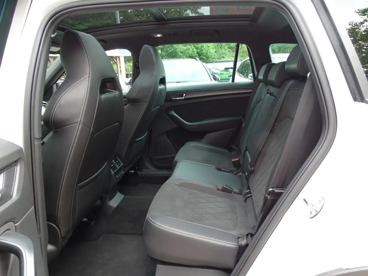Skoda Kodiaq 2.0 TDI Sportline Autom., Panor., миниатюра 8