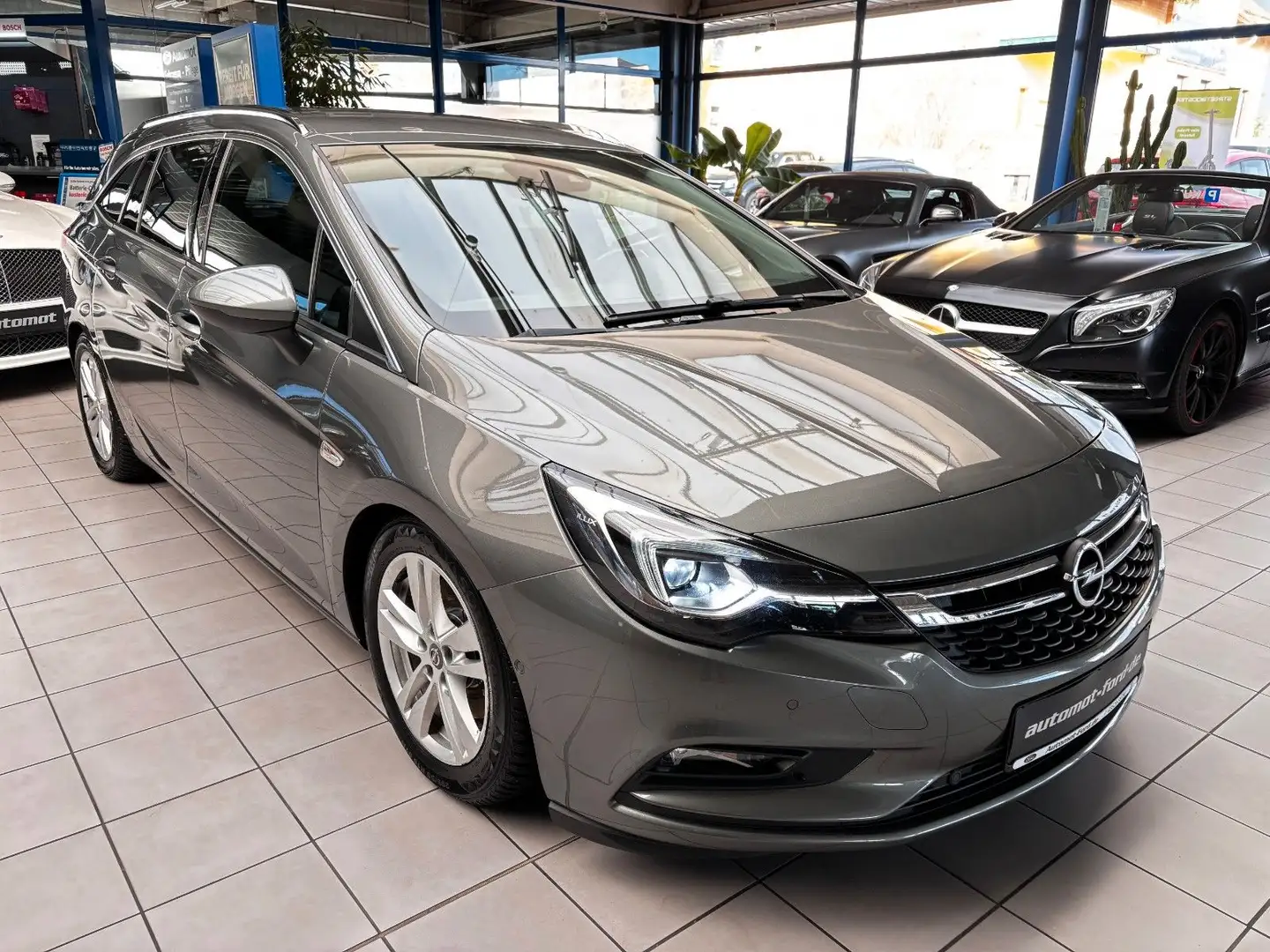 Opel Astra K Sports Tourer 1.6 BiTurbo*LED*Navi*DAB* Gris - 1