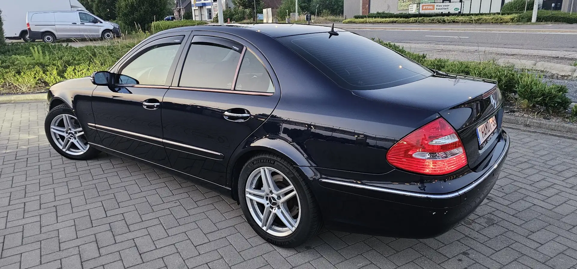 Mercedes-Benz E 220 CDI Automatik Elegance - 2