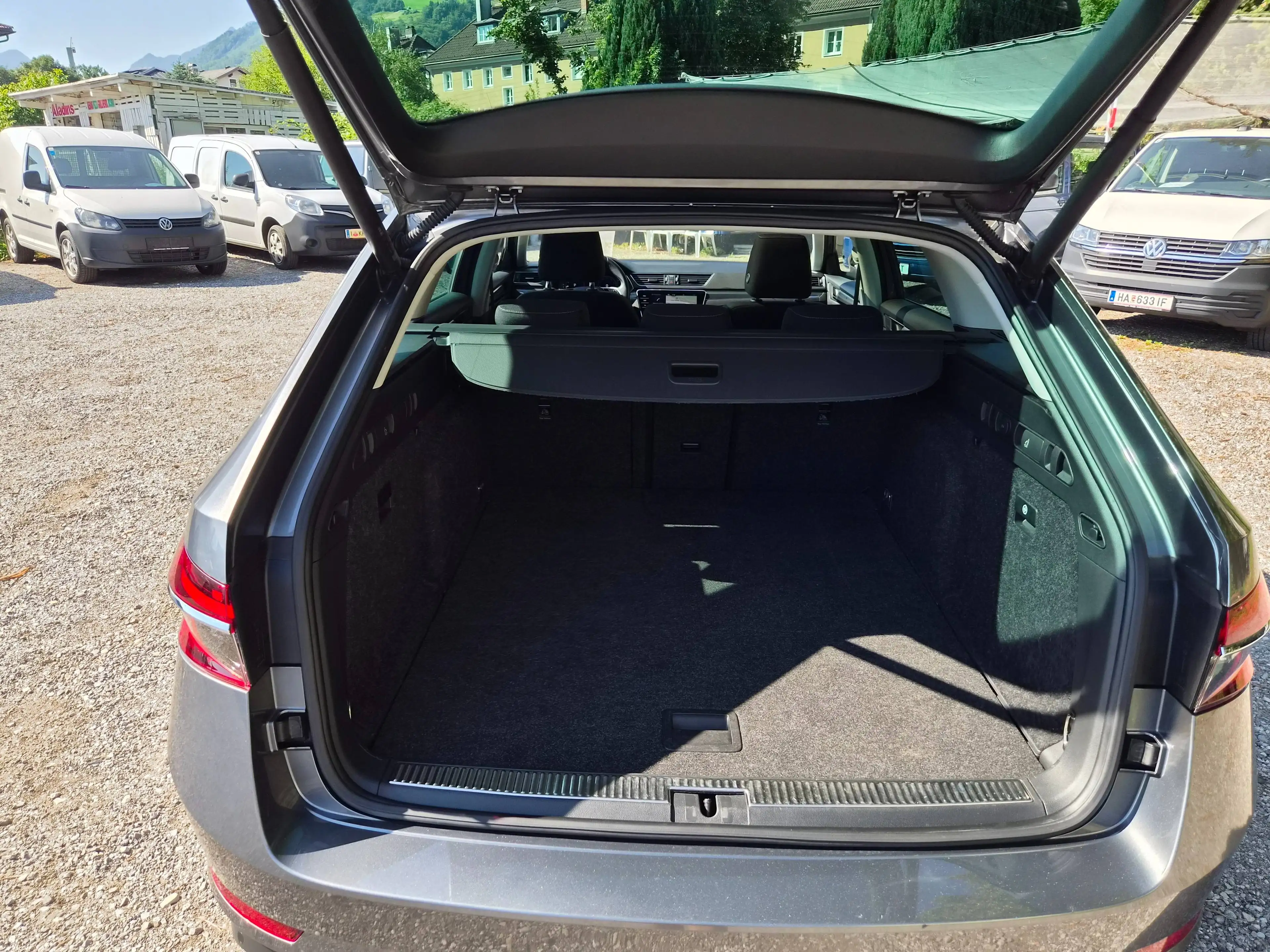 Skoda Superb Style 2,0 TDI DSG — photo 15