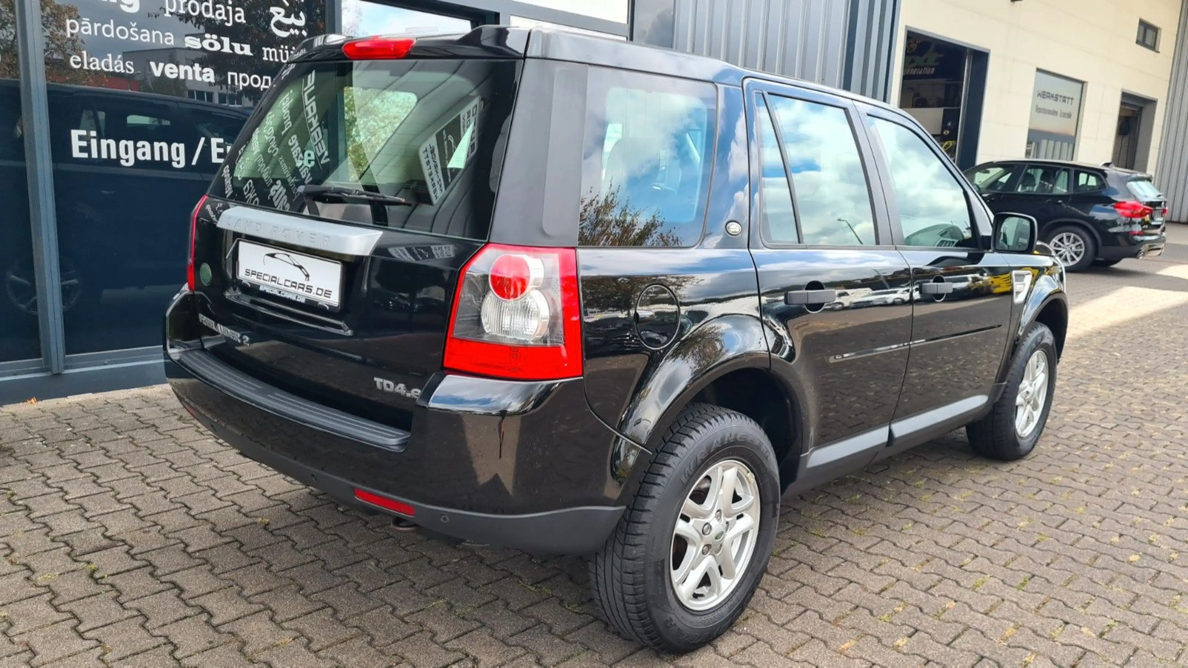 Land Rover Freelander 2 XE 2.2D - A/C MANUAL - SHZ - 1.HAND — photo 8