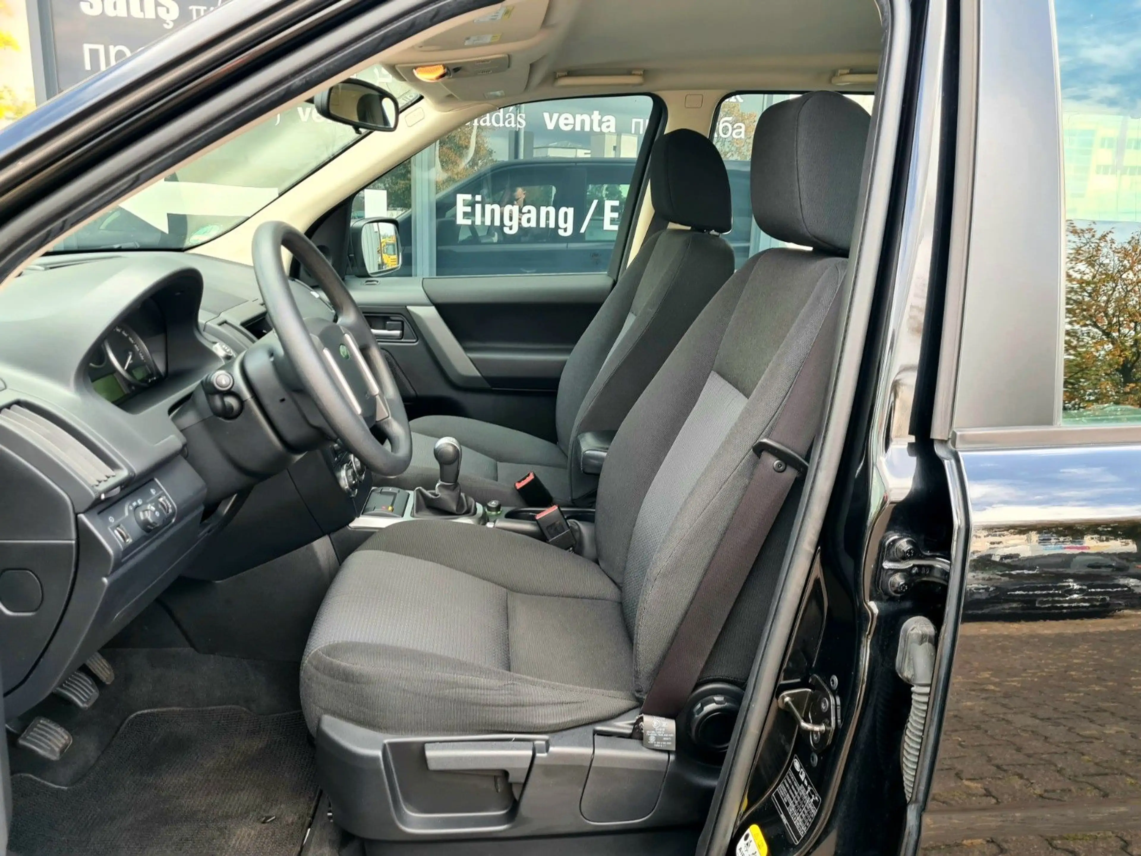 Land Rover Freelander 2 XE 2.2D - A/C MANUAL - SHZ - 1.HAND — photo 13