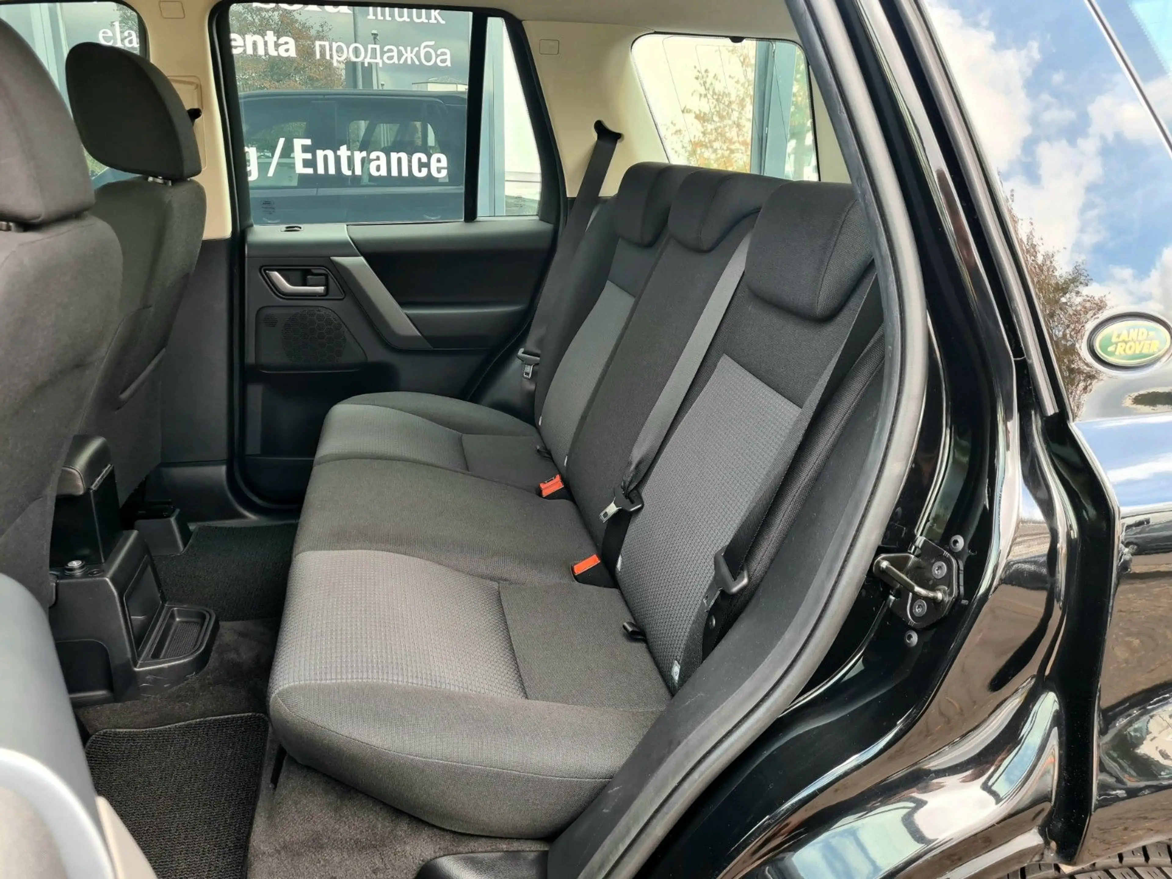 Land Rover Freelander 2 XE 2.2D - A/C MANUAL - SHZ - 1.HAND — photo 14