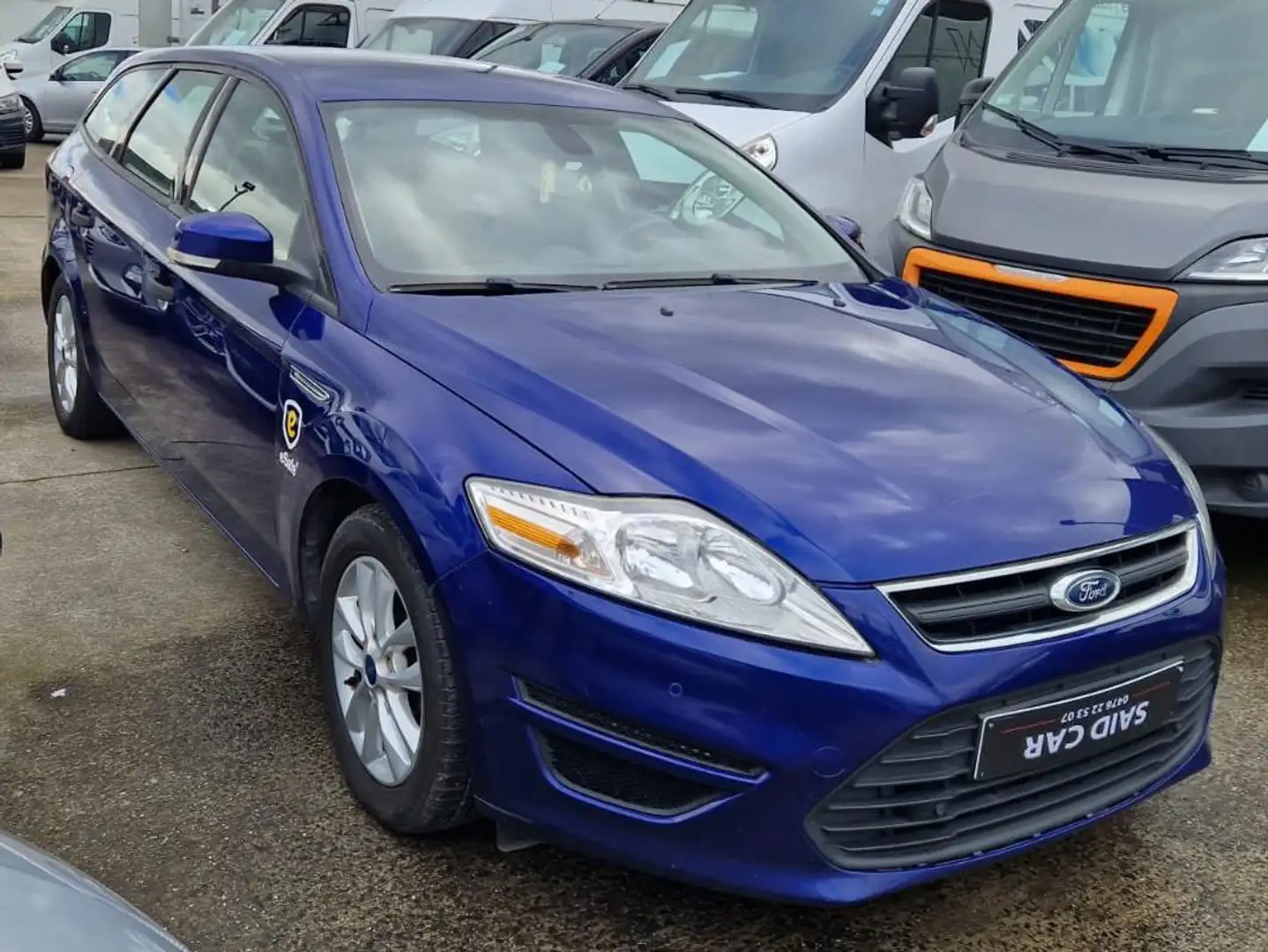 Ford Mondeo 1.6 TDCi Business Edition Start/Stop Blauw - 1