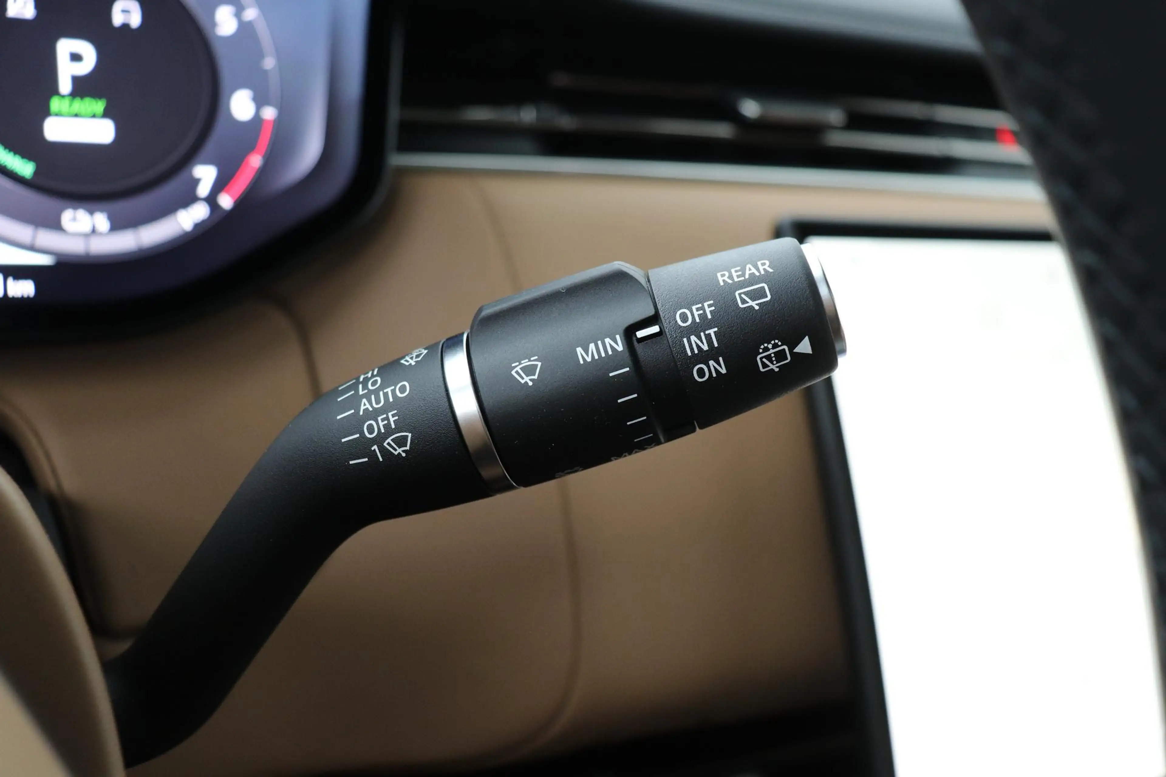 Land Rover Range Rover P550e Autobiography | Meridian Signature | 23 Inch — photo 43