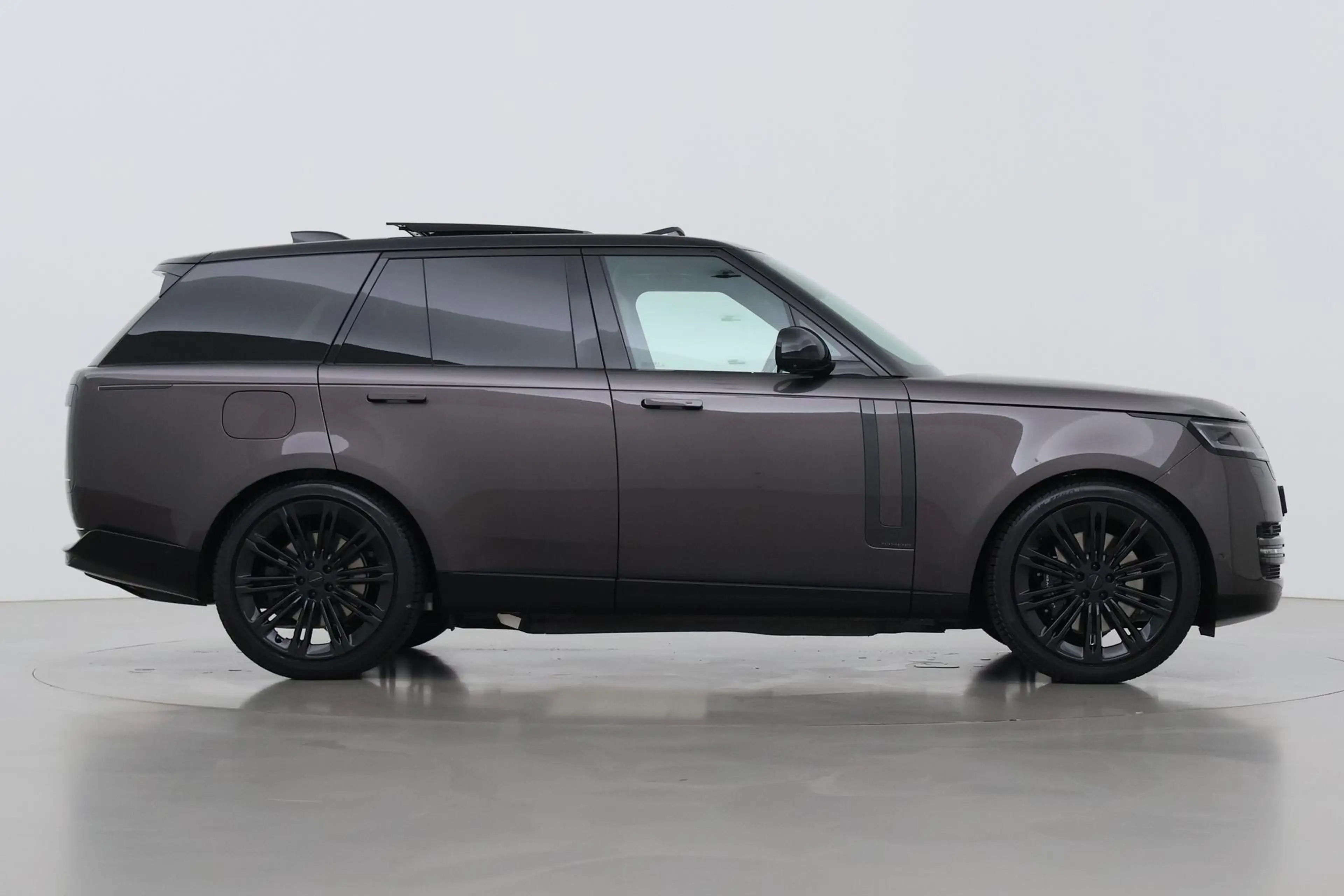 Land Rover Range Rover P550e Autobiography | Meridian Signature | 23 Inch — photo 10