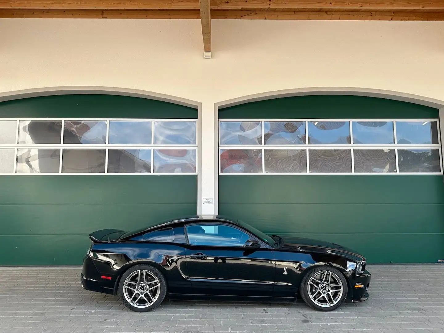 Ford Mustang Premium Shelby GT500 original Чорний - 1