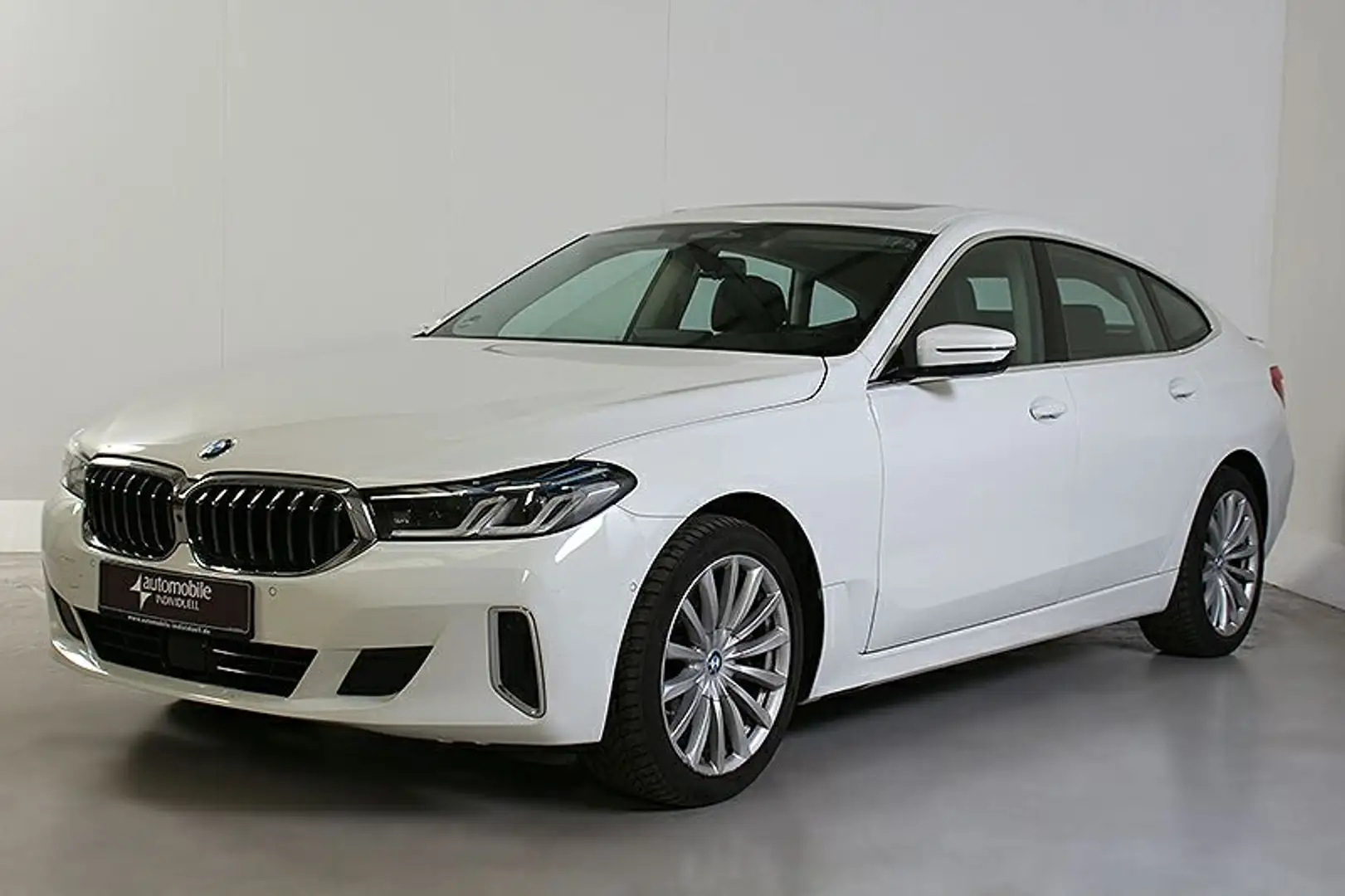 BMW 640 d xDr Gran Turismo Lux Line Laser3xTV Panoram Weiß - 2