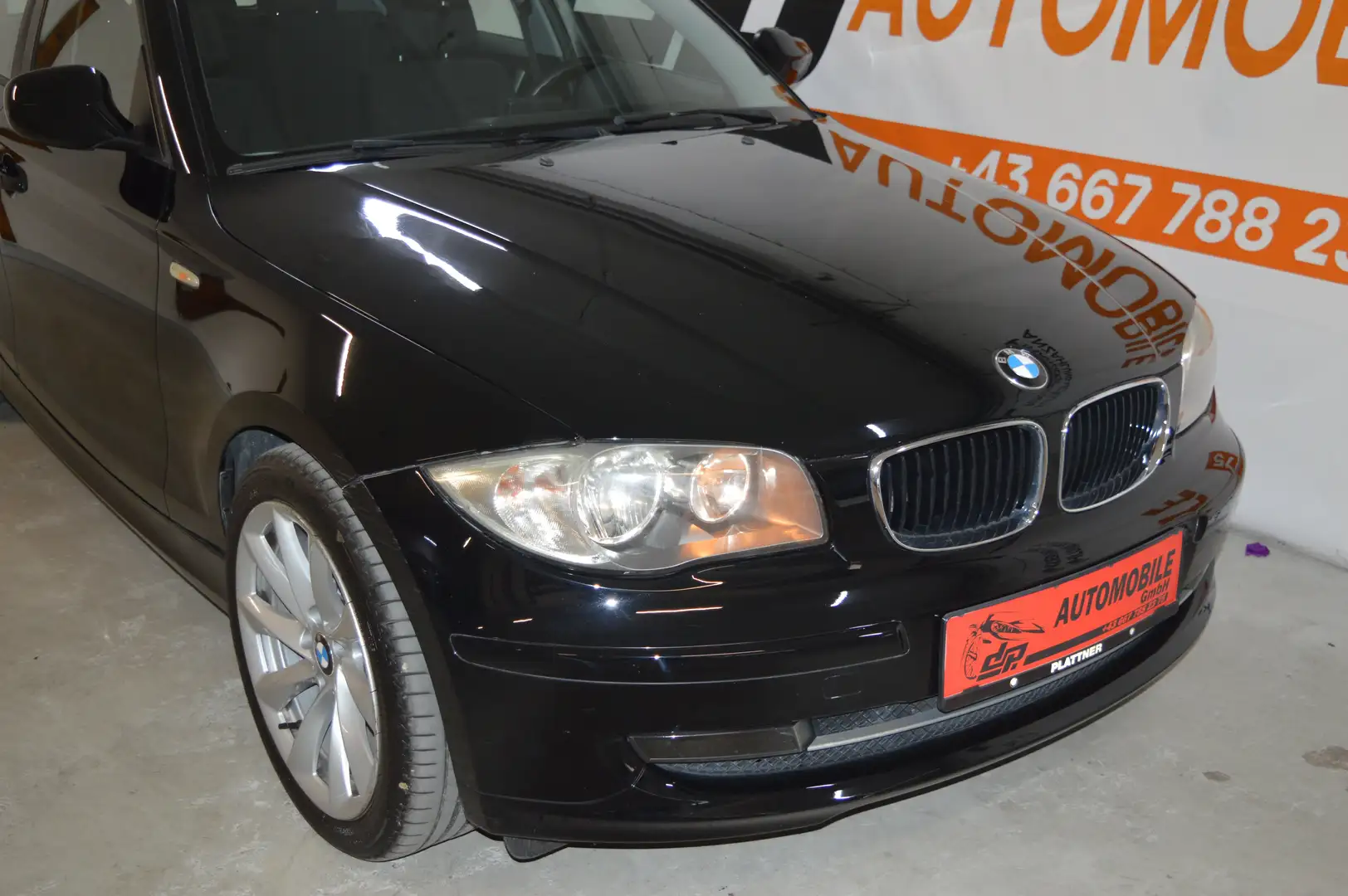 BMW 116 i **2.Besitz**Automatik**neues Pickerl** Schwarz - 2