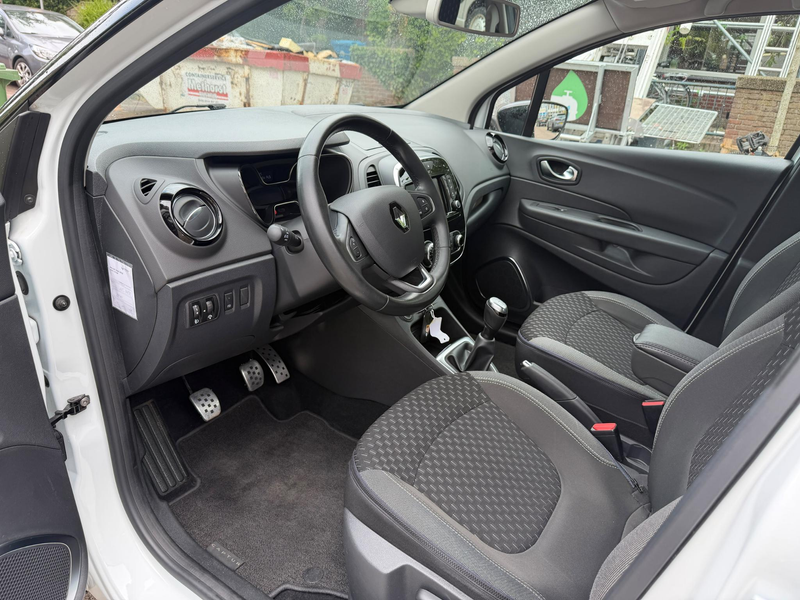 Renault Captur 0.9 TCe Intens — photo 9