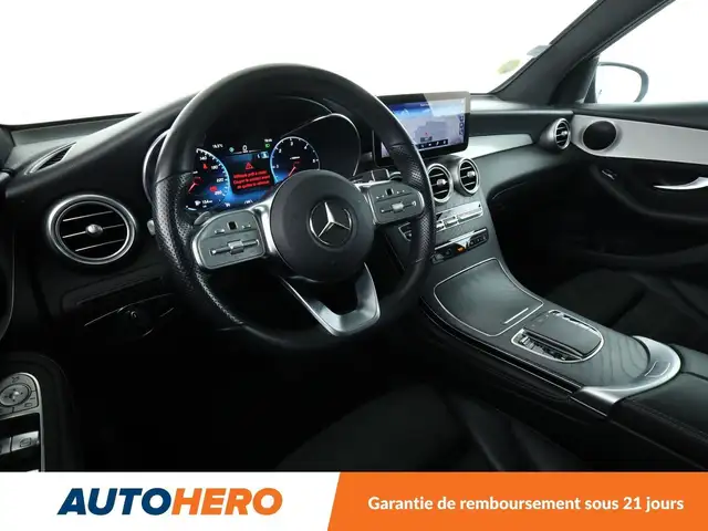 Mercedes-Benz GLC 200 view 11