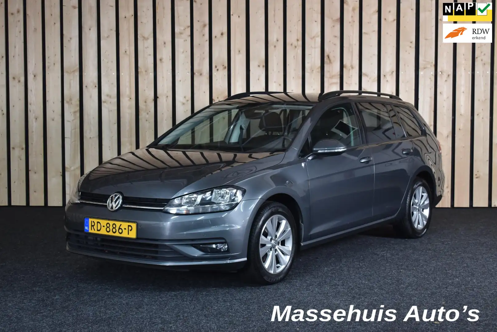 Volkswagen Golf Variant 1.0 TSI Trendline Trekhaak CarPlay Clima Cruise PD Grijs - 1