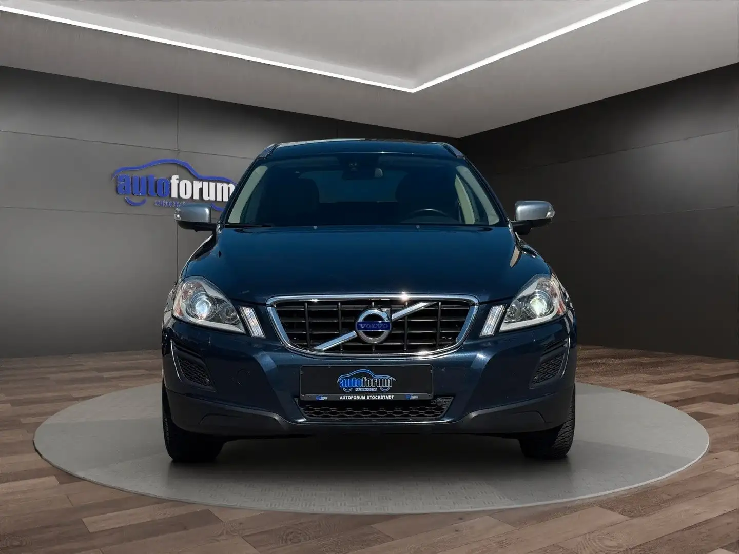 Volvo XC60 Summum AWD AHK°BI-XENON°NAVI°MEMORY°LEDER Blau - 2