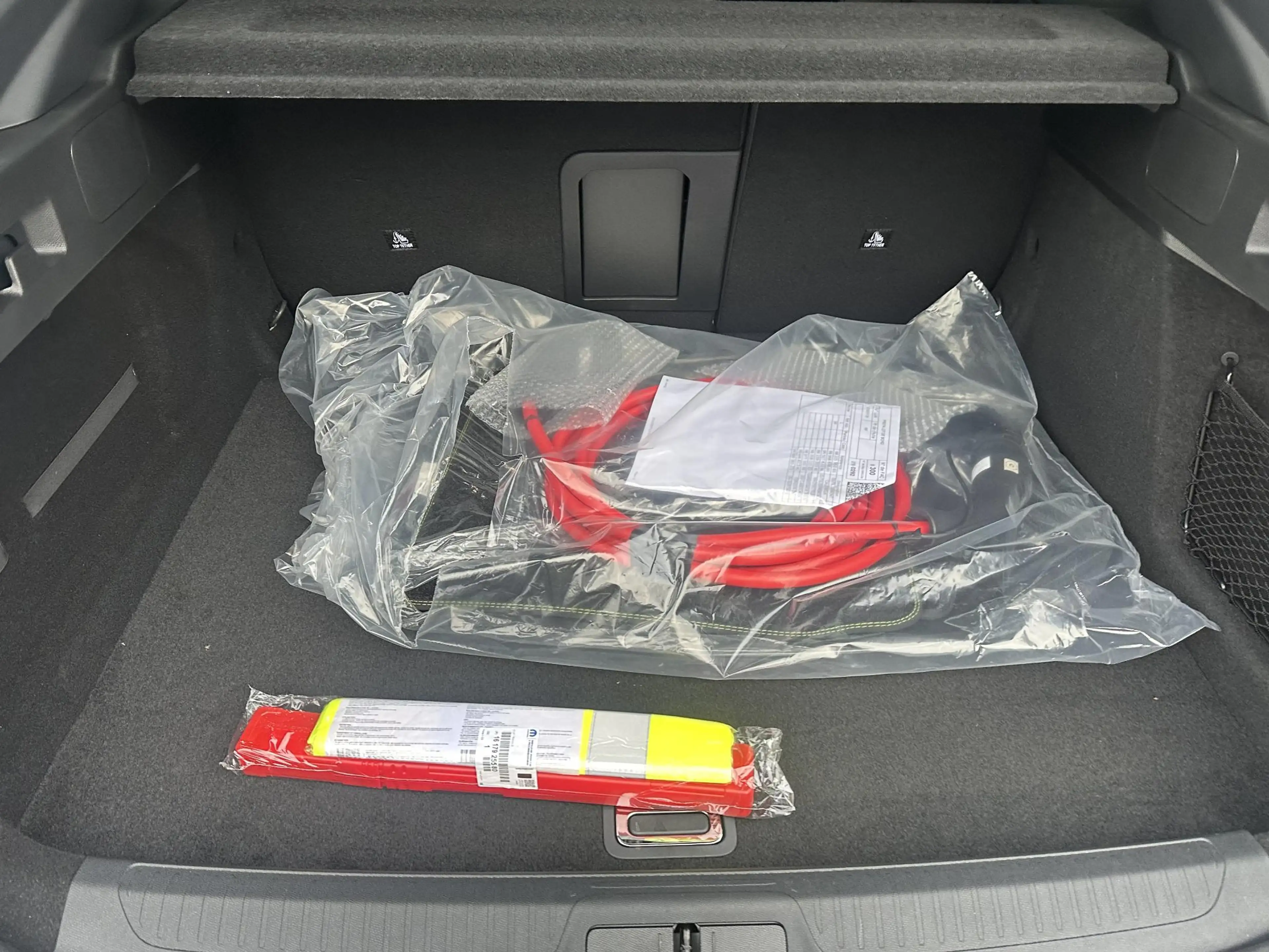 Peugeot 408 e-408 Allure 58 kWh SOH 99% | NIEUWE AUTO | ACHTER — photo 9