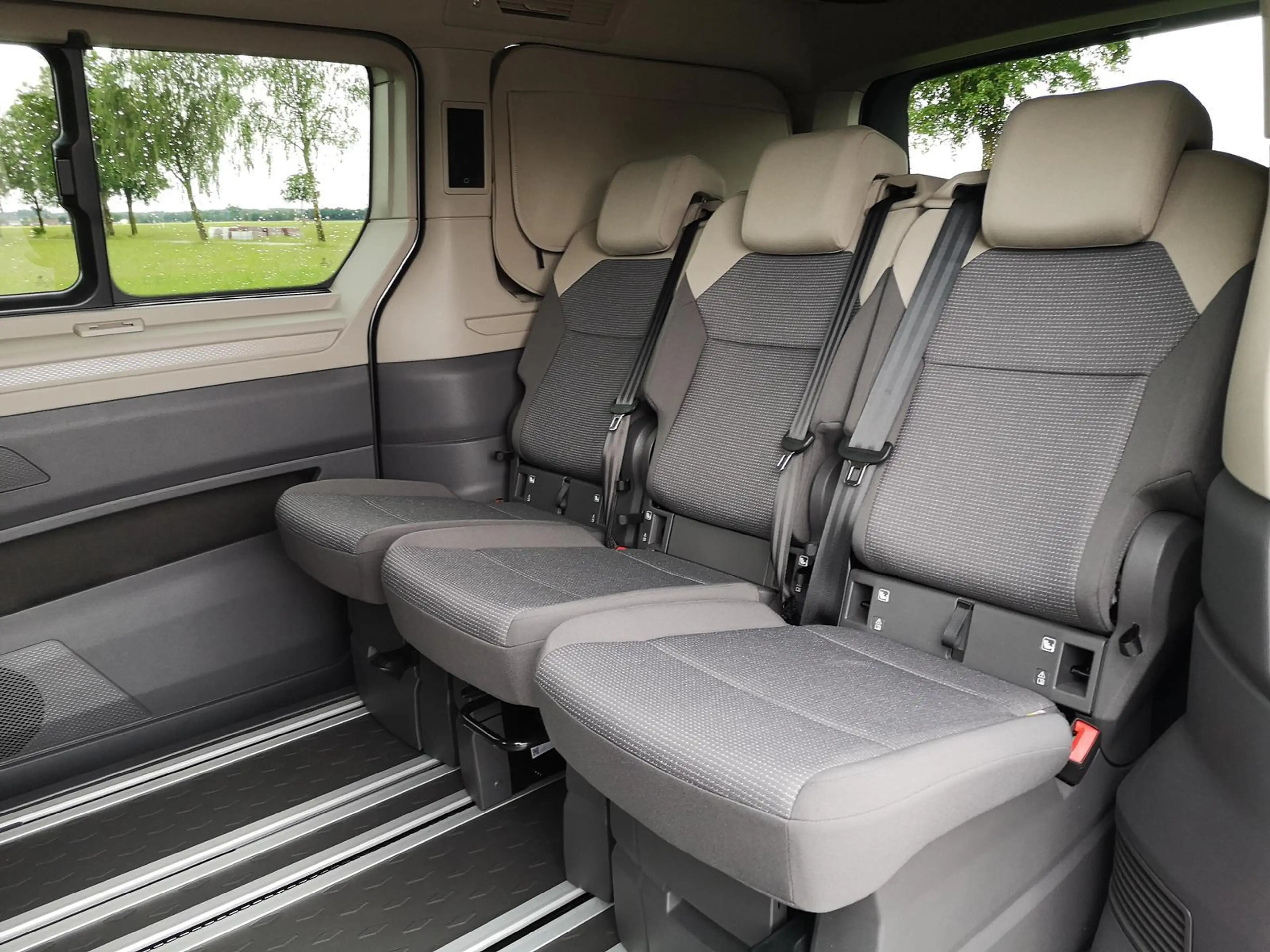Volkswagen T7 California Beach Tour 2.0 TDI DSG 110 kW (150 PS), Automat... — photo 9