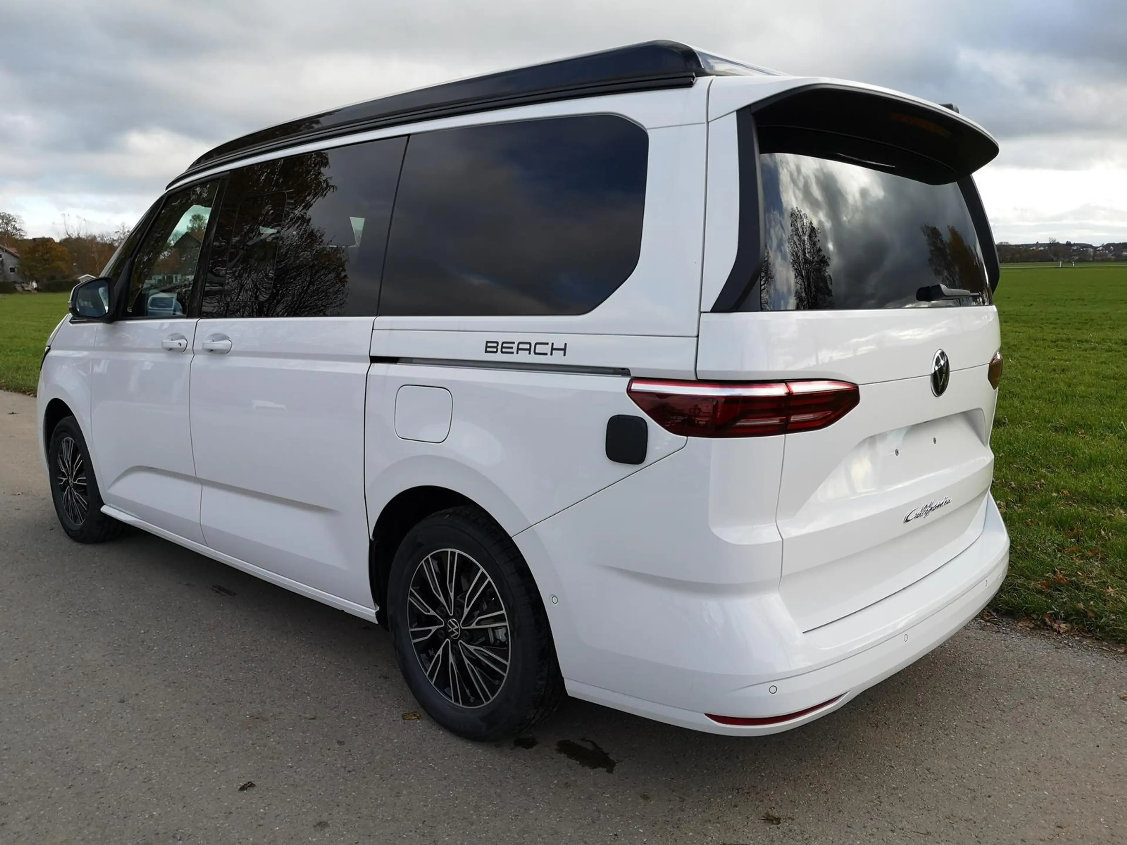 Volkswagen T7 California Beach Tour 2.0 TDI DSG 110 kW (150 PS), Automat... — photo 2