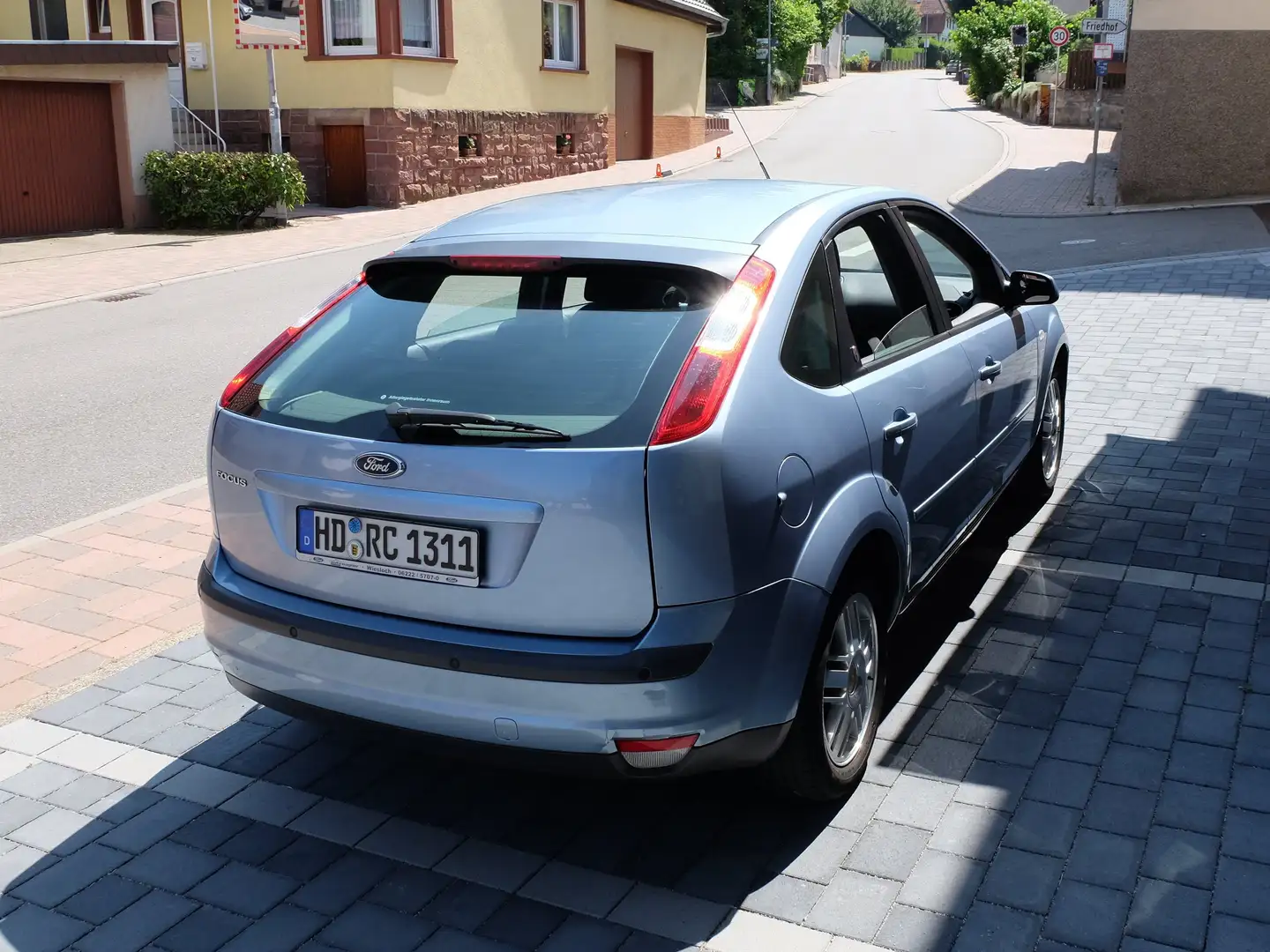 Ford Focus 1.6 Ti-VCT Ghia Silber - 2