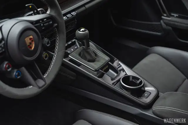 Porsche 992 GT3 RS PTS BLACKOLIV PCCB WEISSACH LIFT CLUBSPORT Ansicht 21