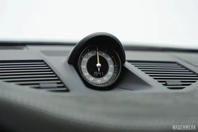 Porsche 992 GT3 RS PTS BLACKOLIV PCCB WEISSACH LIFT CLUBSPORT Ansicht 39