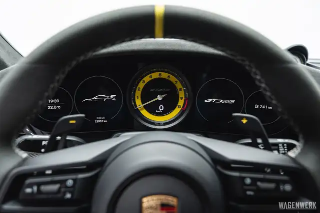 Porsche 992 GT3 RS PTS BLACKOLIV PCCB WEISSACH LIFT CLUBSPORT Ansicht 19