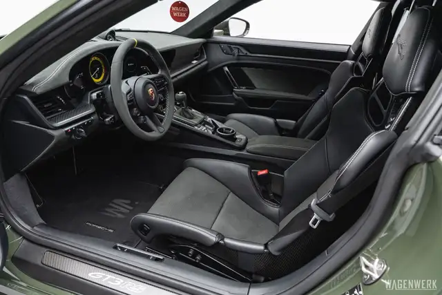 Porsche 992 GT3 RS PTS BLACKOLIV PCCB WEISSACH LIFT CLUBSPORT Ansicht 13