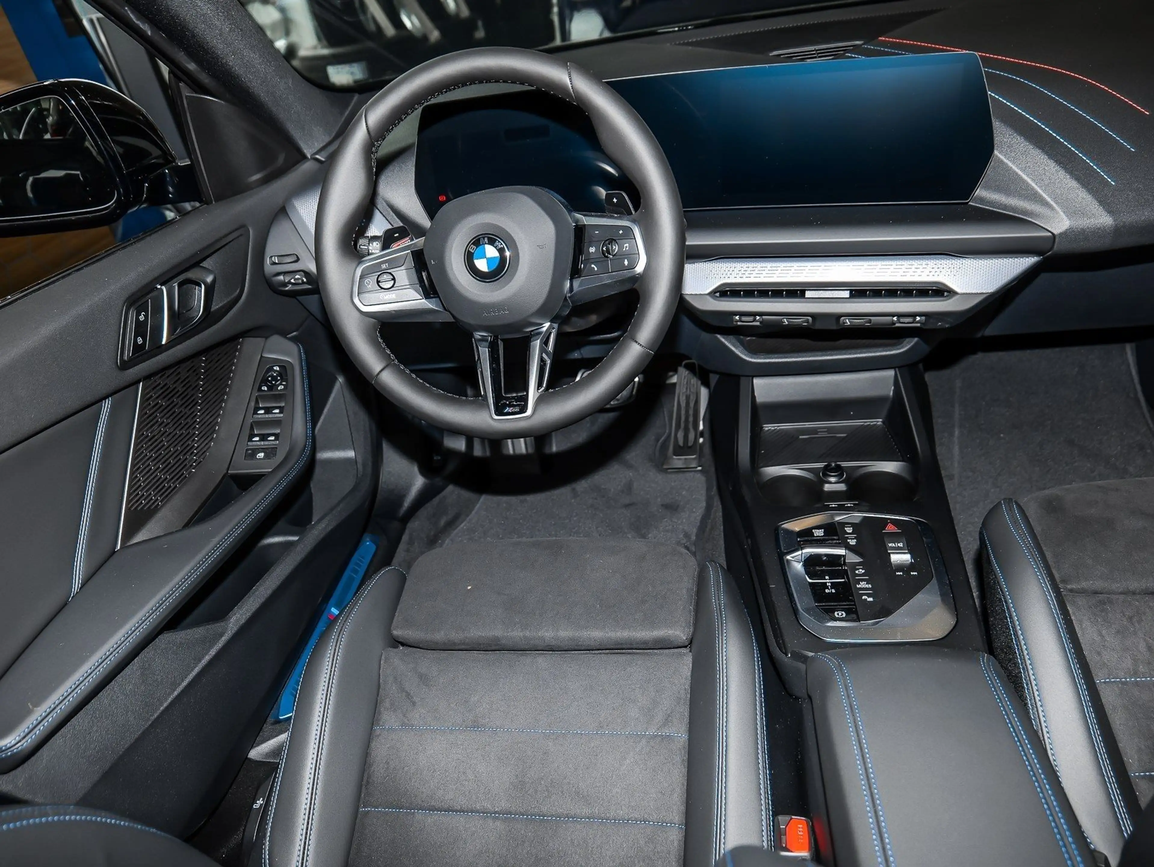 BMW 216 M Sport PANO RFK NAVI LED PDC V+H DAB Klima — photo 11