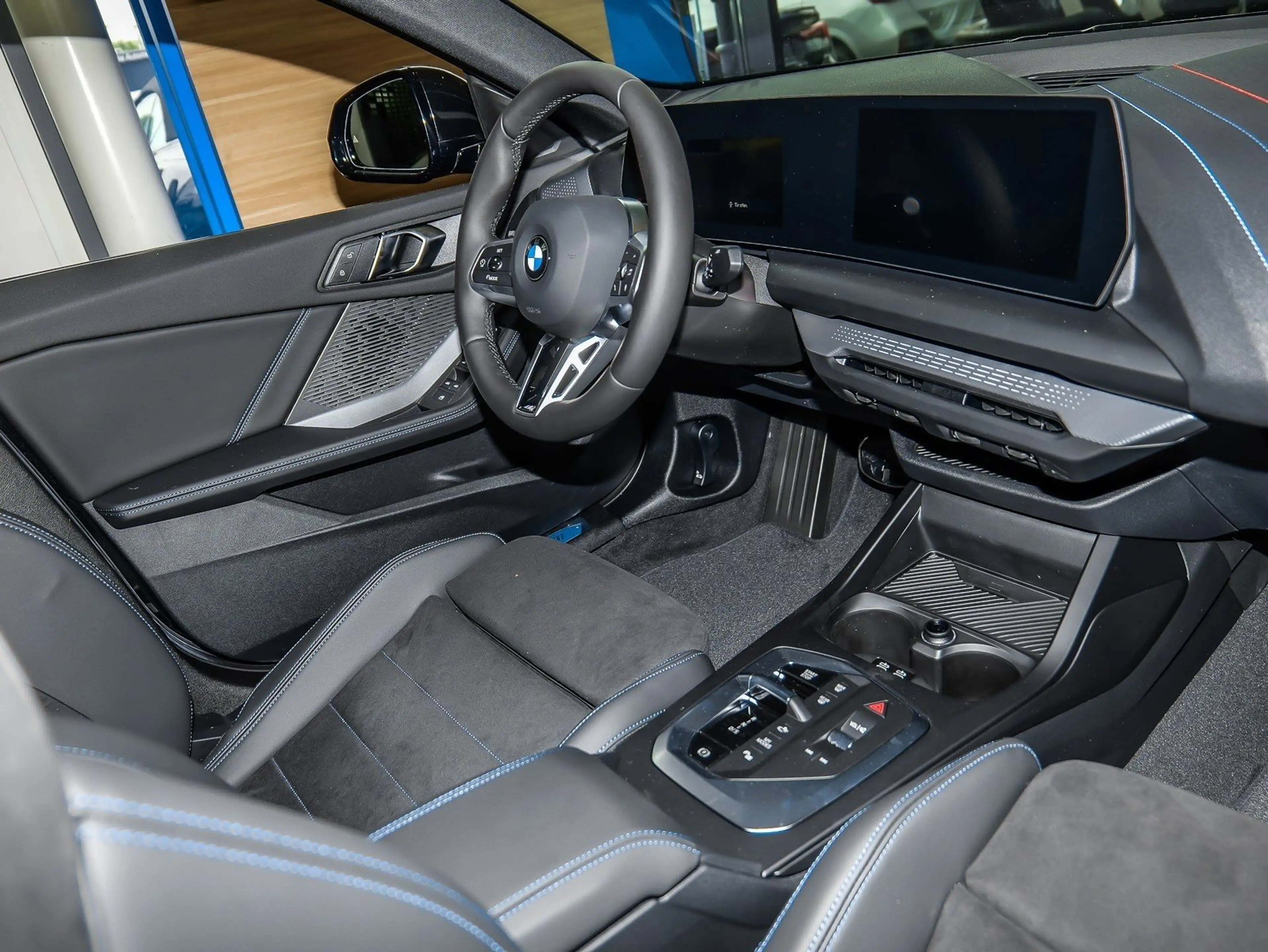 BMW 216 M Sport PANO RFK NAVI LED PDC V+H DAB Klima — photo 3